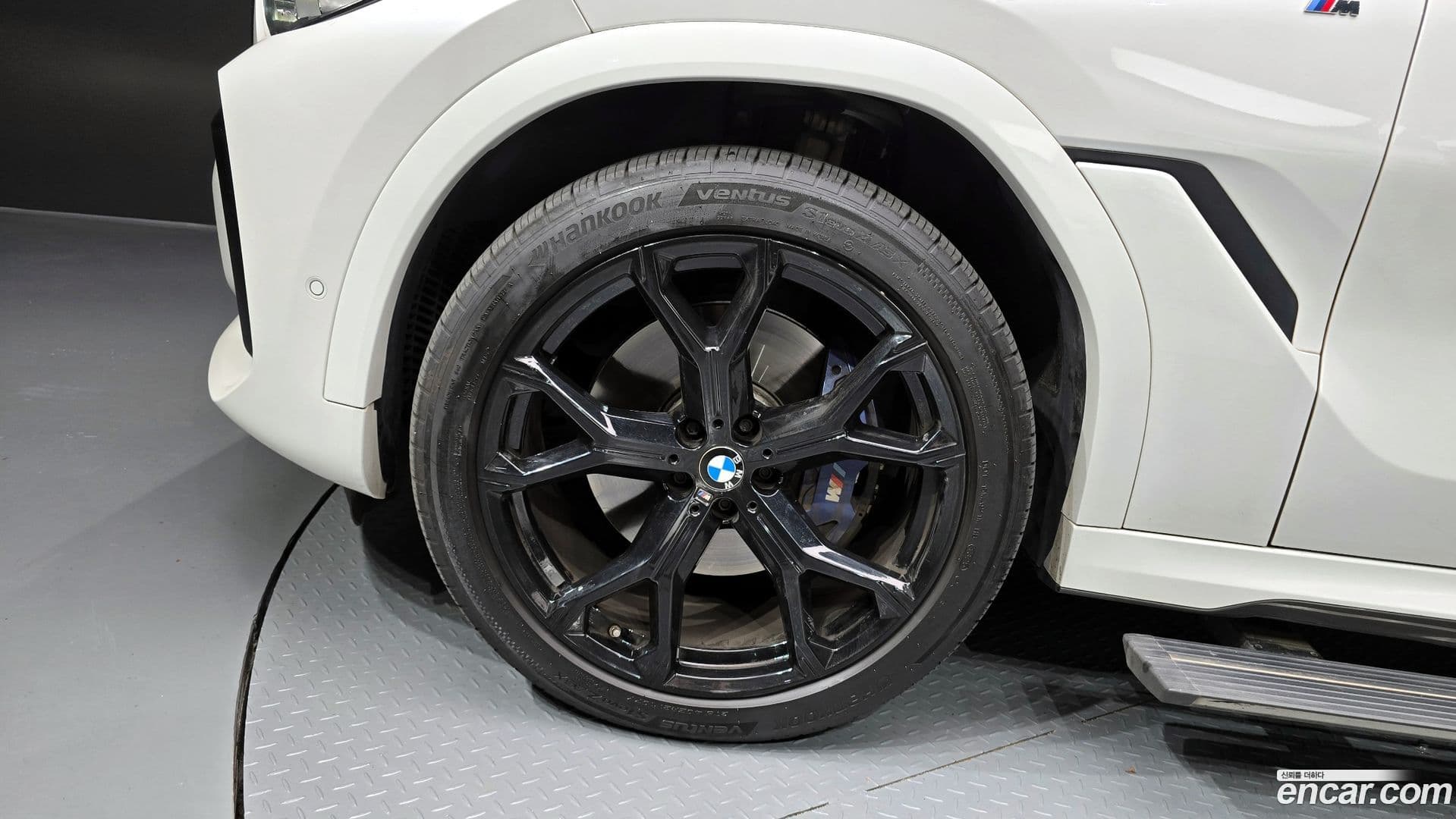 Main__Slider__Photo:X6 BMW 2021.0-4