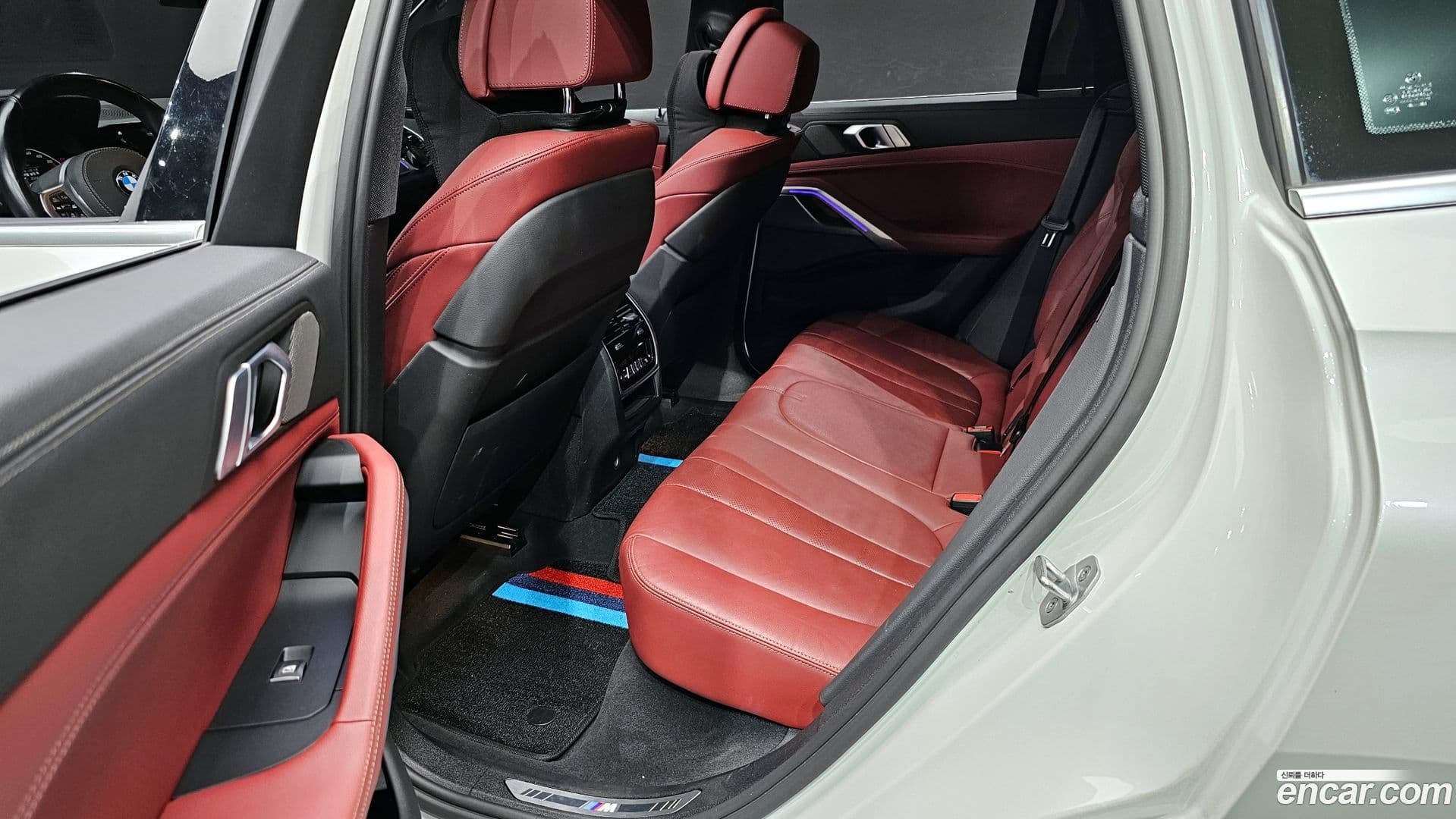 Main__Slider__Photo:X6 BMW 2021.0-11