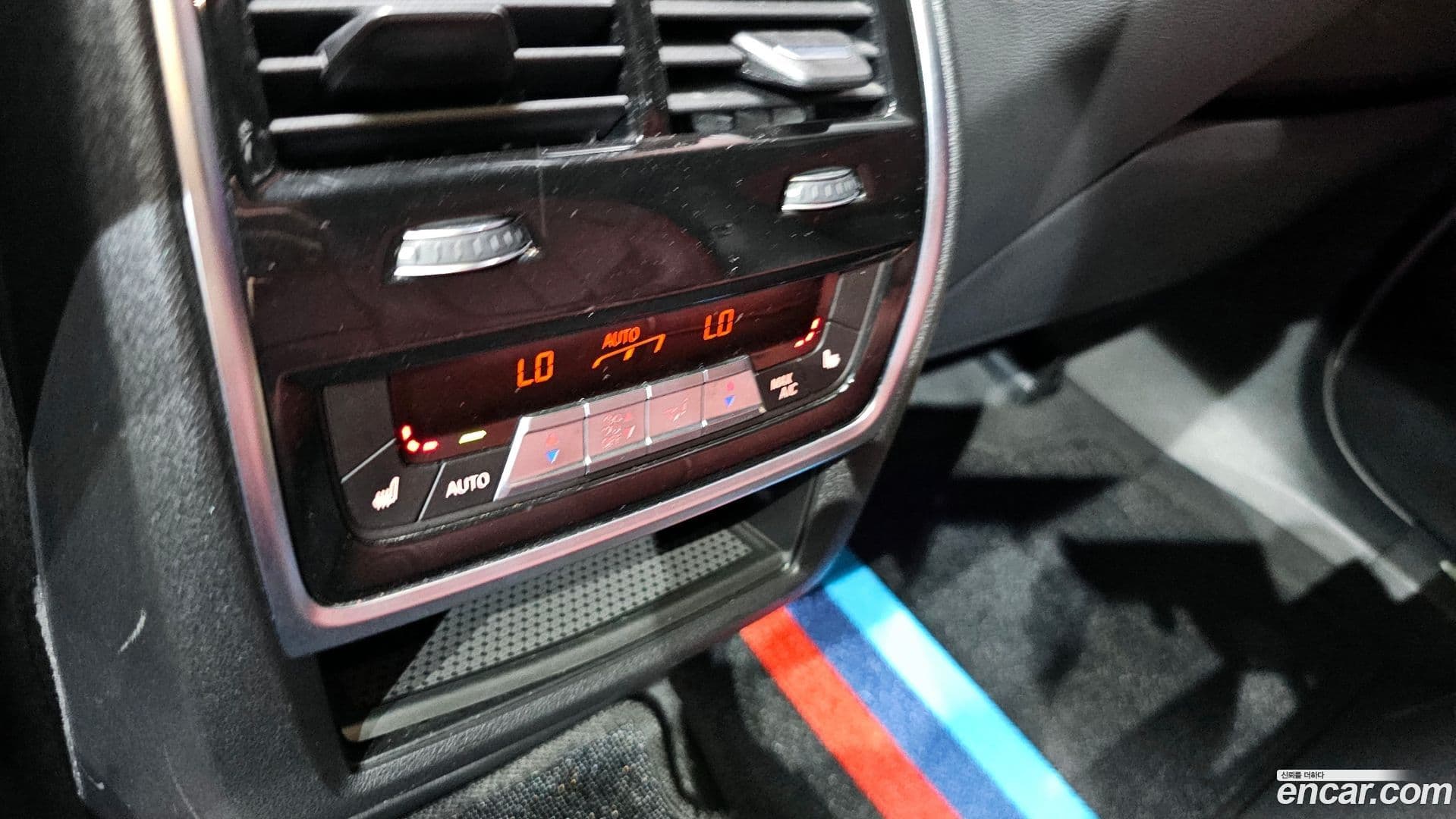 Main__Slider__Photo:X6 BMW 2021.0-16