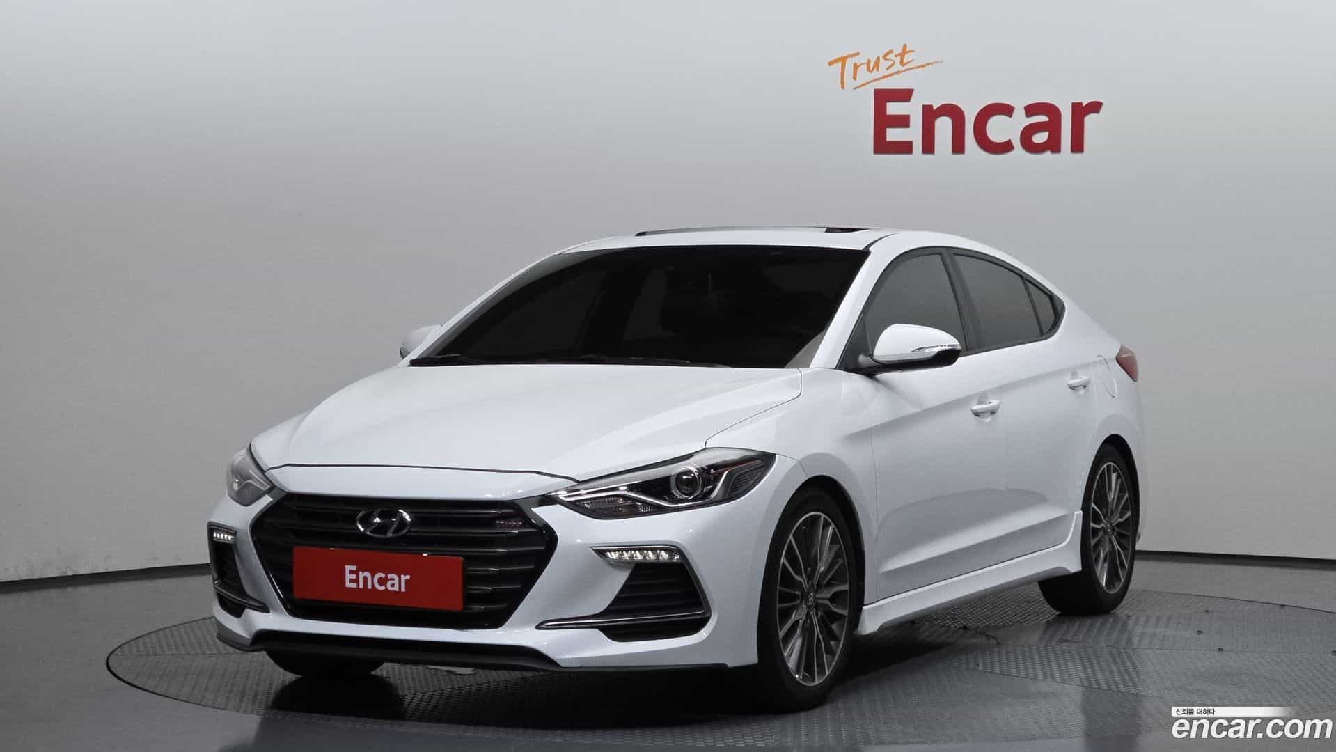 AVANTE Hyundai 2016.5-OUTER-001