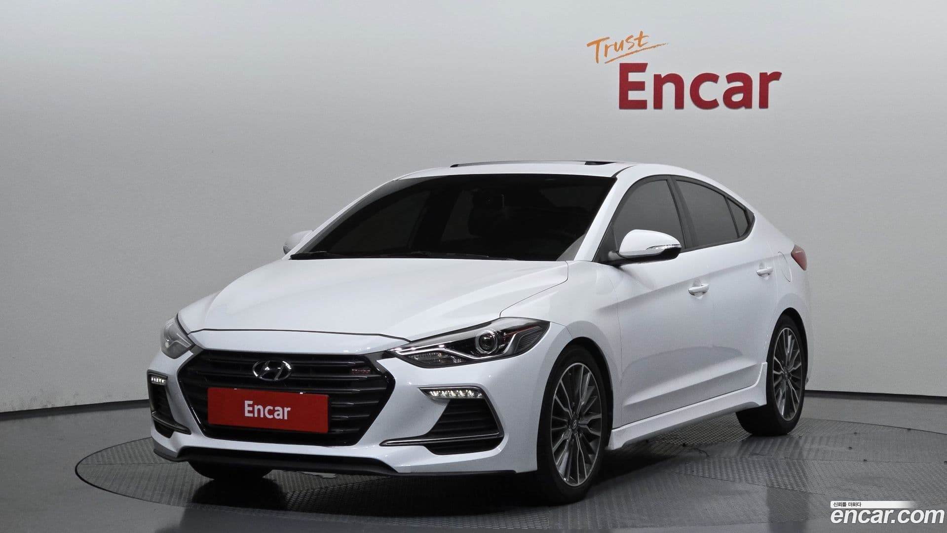 Main__Slider__Photo:AVANTE Hyundai 2016.5-0