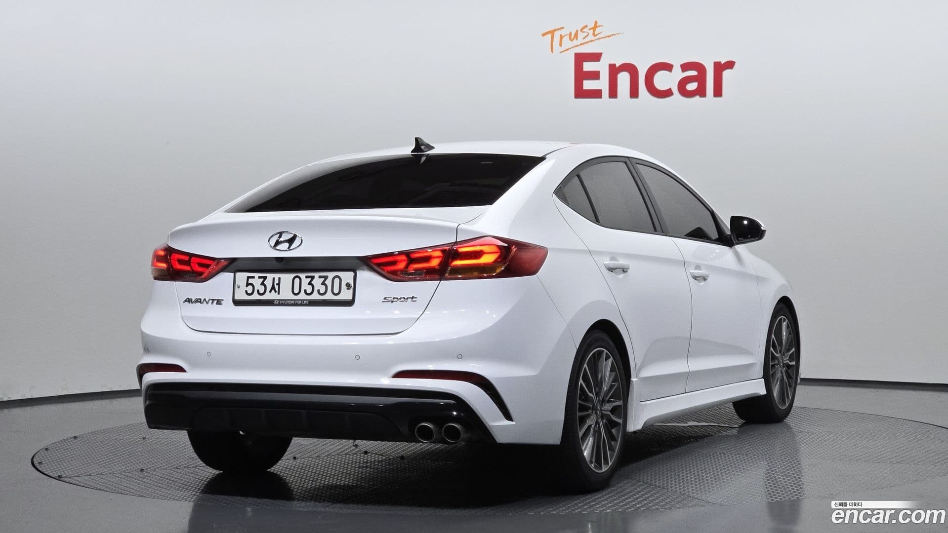 Main__Slider__Photo:AVANTE Hyundai 2016.5-1