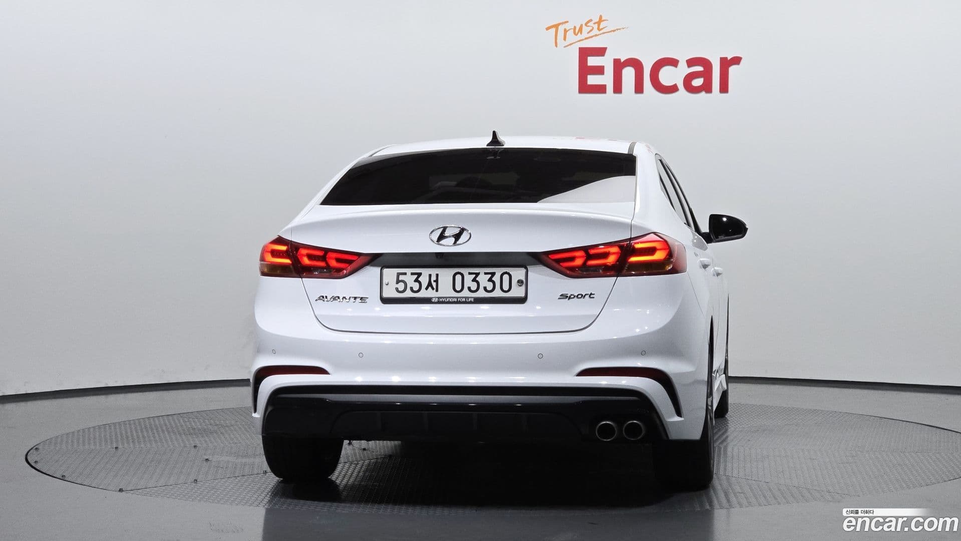 Main__Slider__Photo:AVANTE Hyundai 2016.5-3