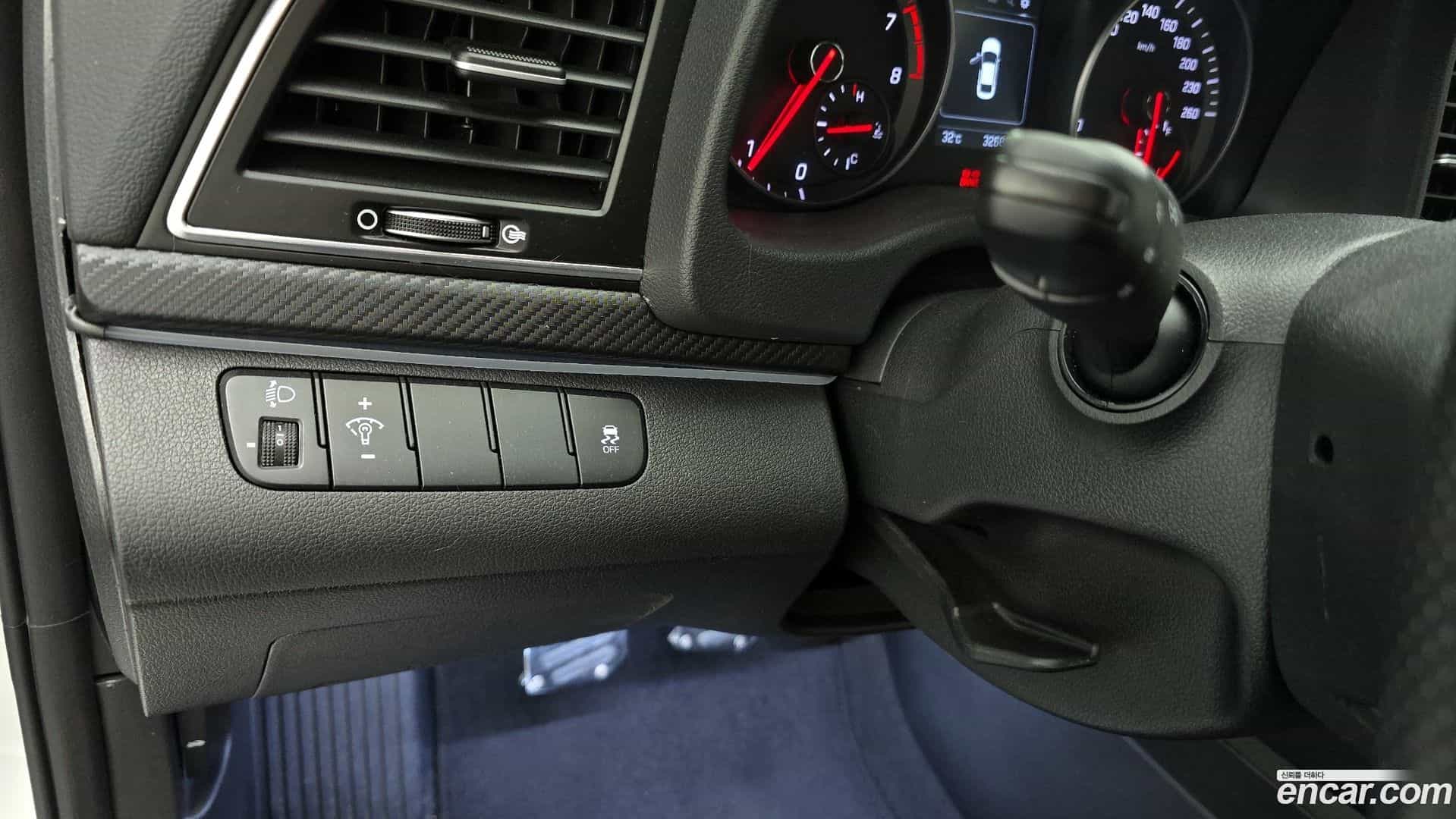 AVANTE Hyundai 2016.5-OPTION-020