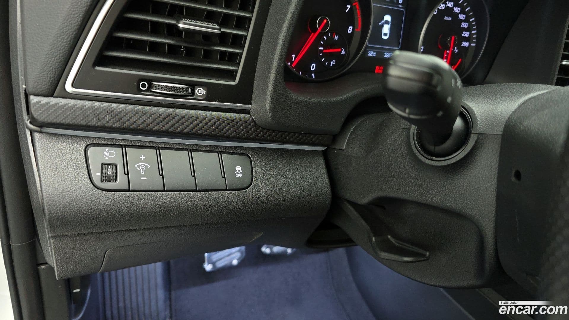 Main__Slider__Photo:AVANTE Hyundai 2016.5-15