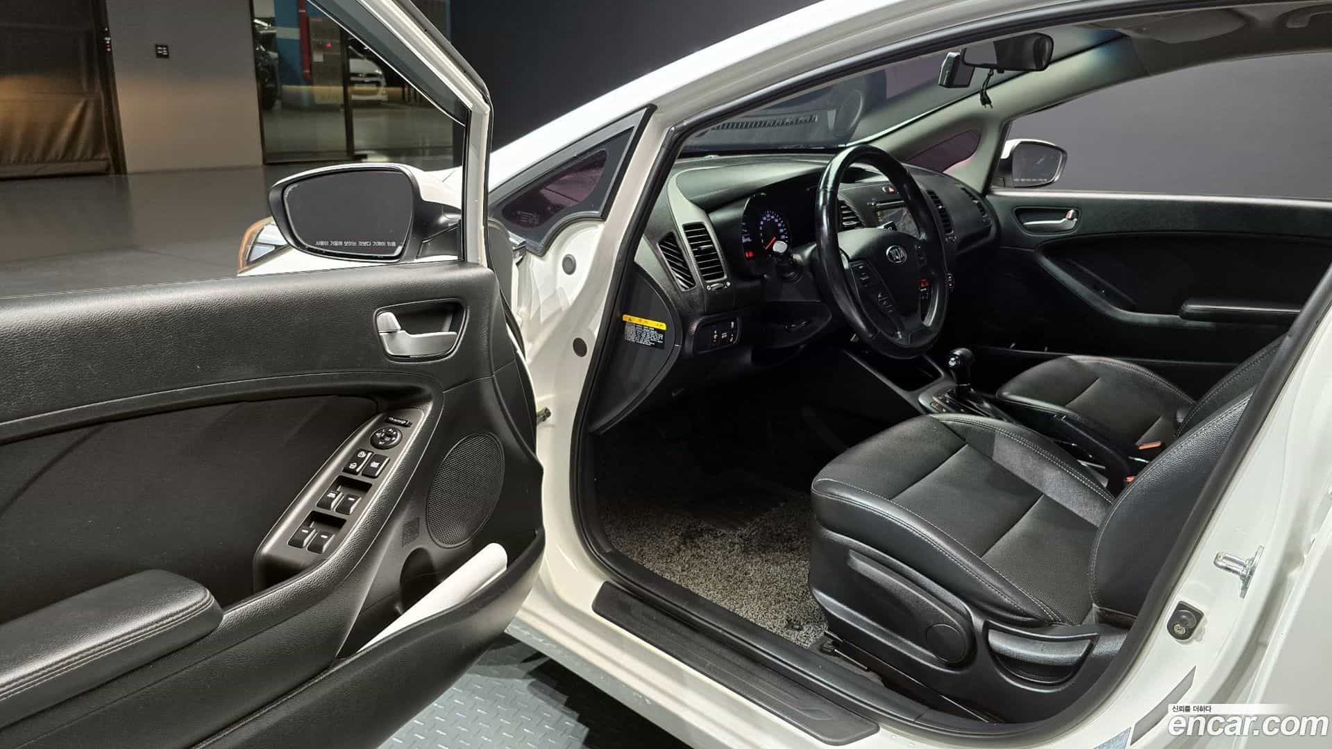 K3 Kia 2015.6-OPTION-015