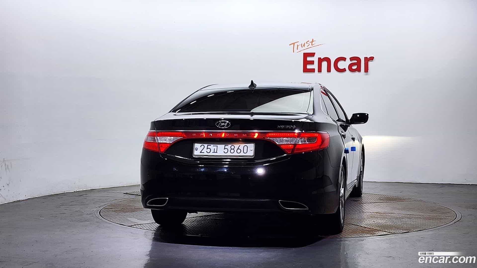 Grandeur Hyundai 2012.0-OUTER-004