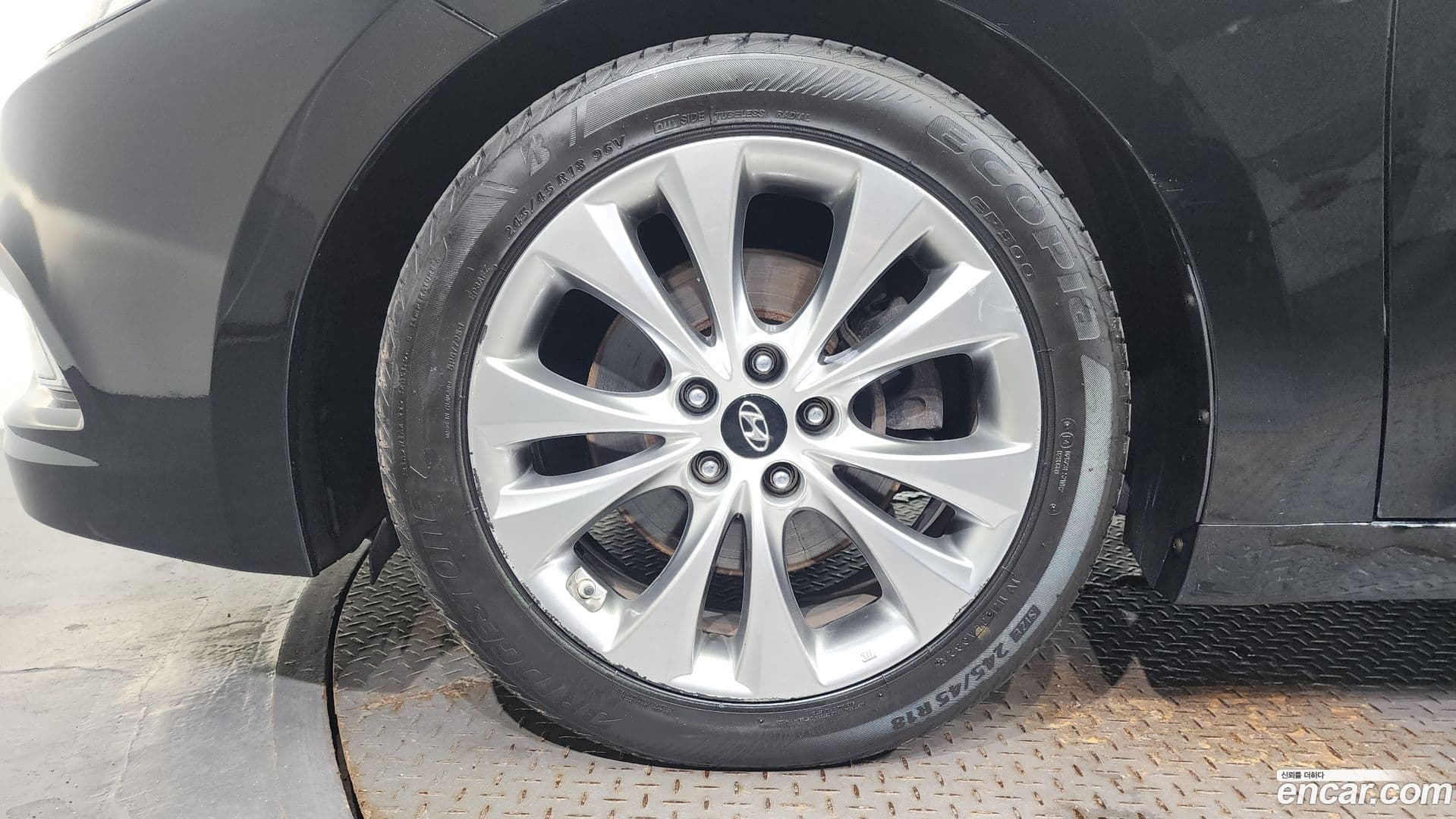 Main__Slider__Photo:Grandeur Hyundai 2012.0-4