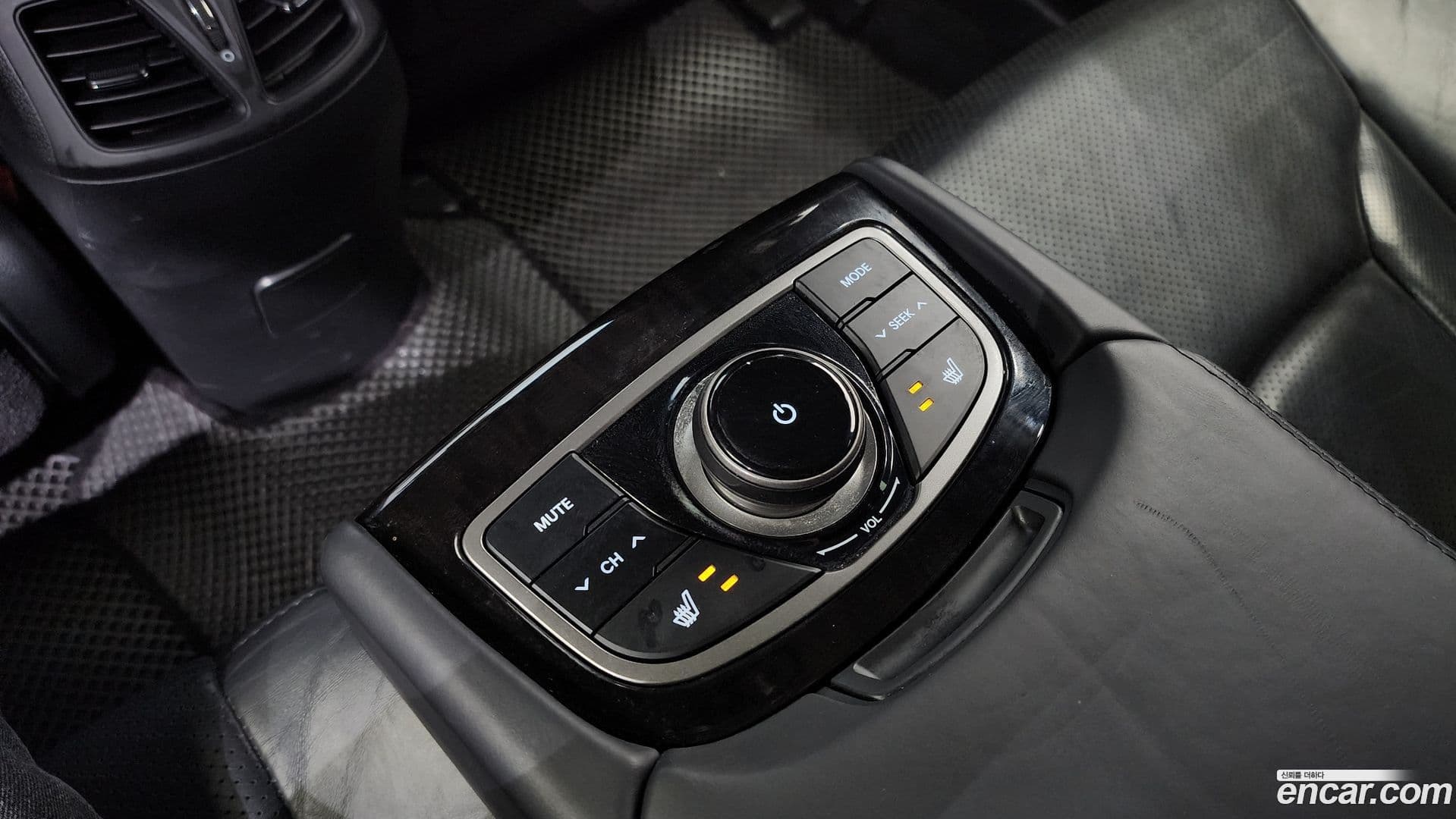 Main__Slider__Photo:Grandeur Hyundai 2012.0-19