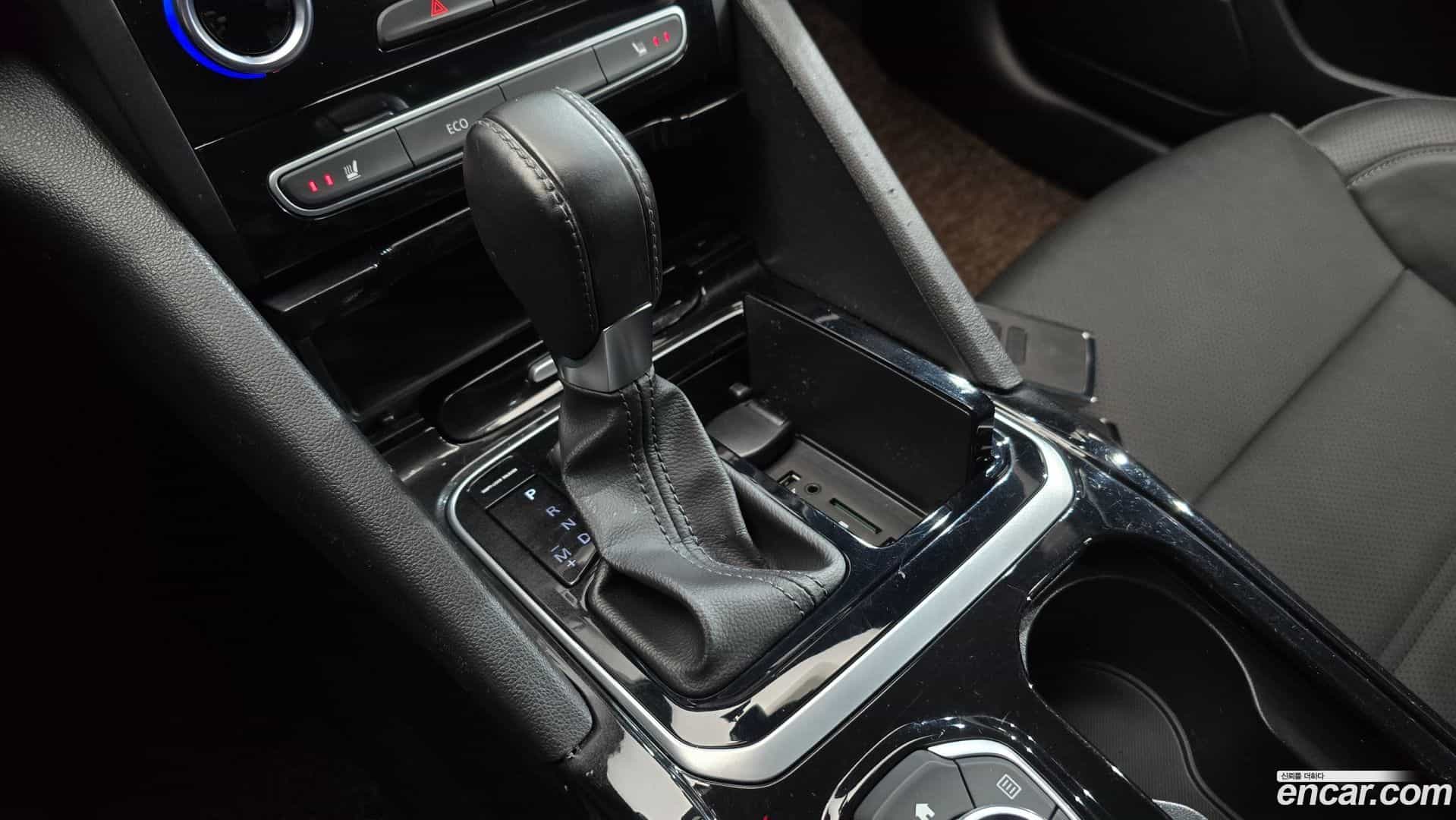 SM6 Renault Korea 2016.11-INNER-009