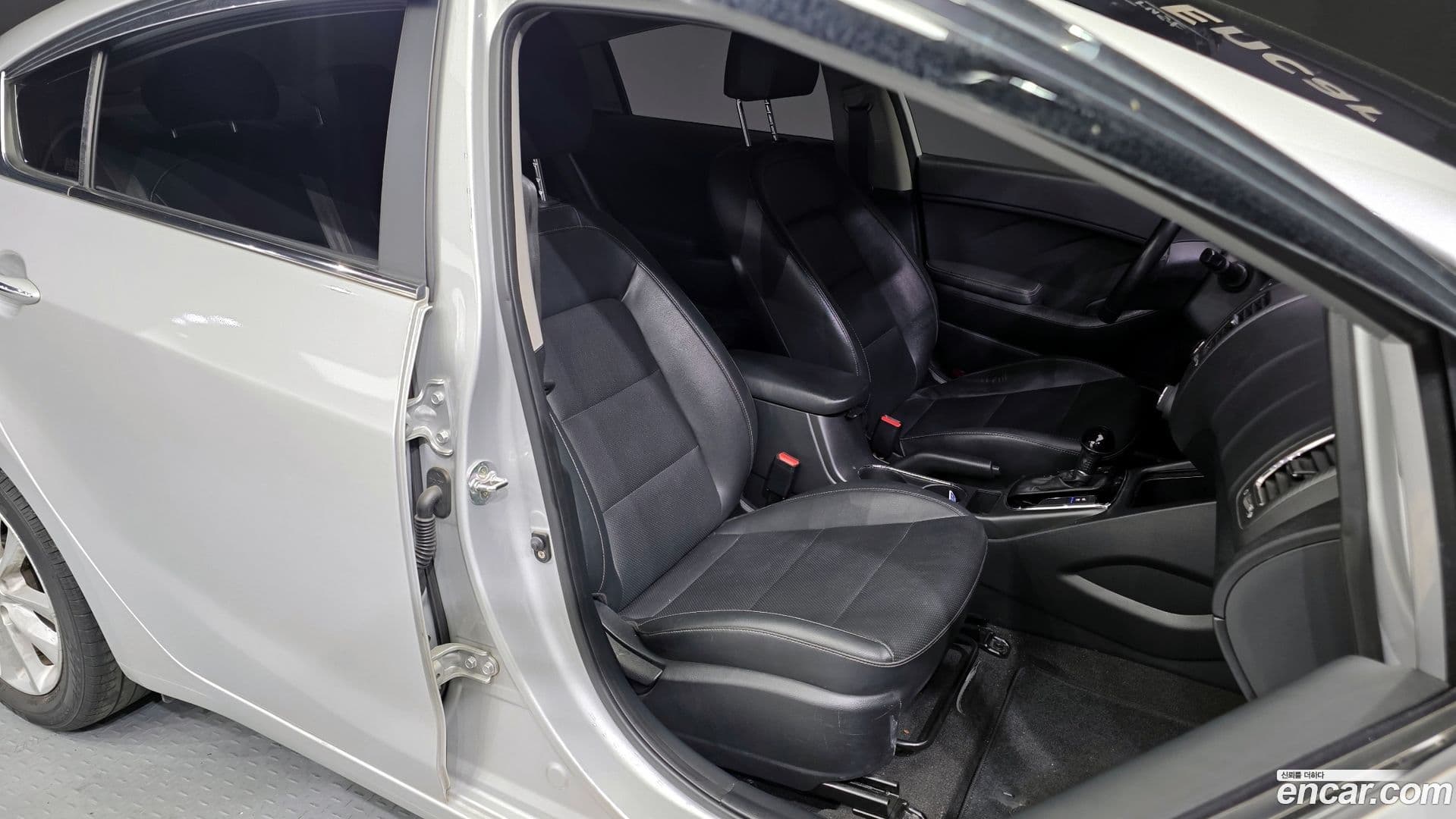 Main__Slider__Photo:K3 Kia 2016.9-11