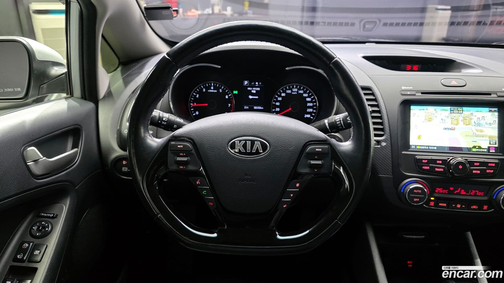 Main__Slider__Photo:K3 Kia 2016.9-12
