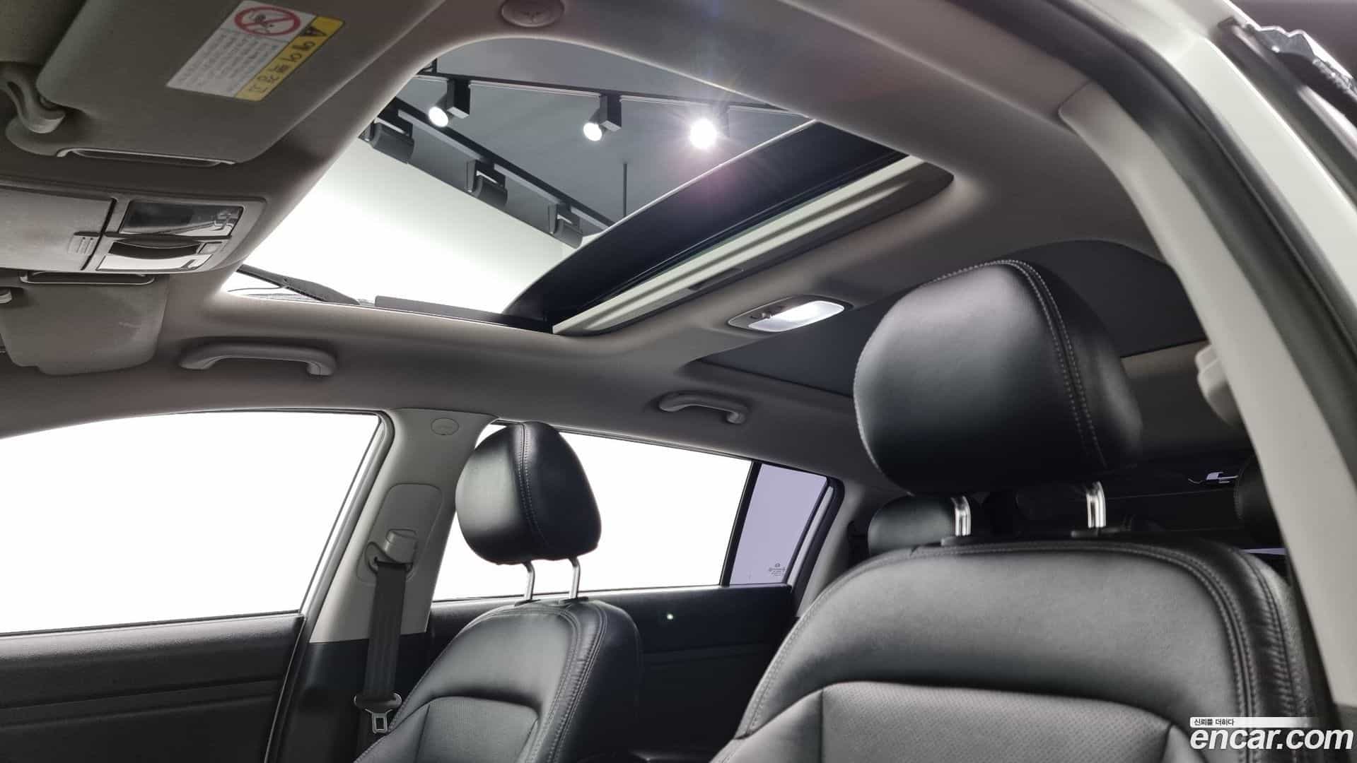 Sportage Kia 2012.8-OPTION-021