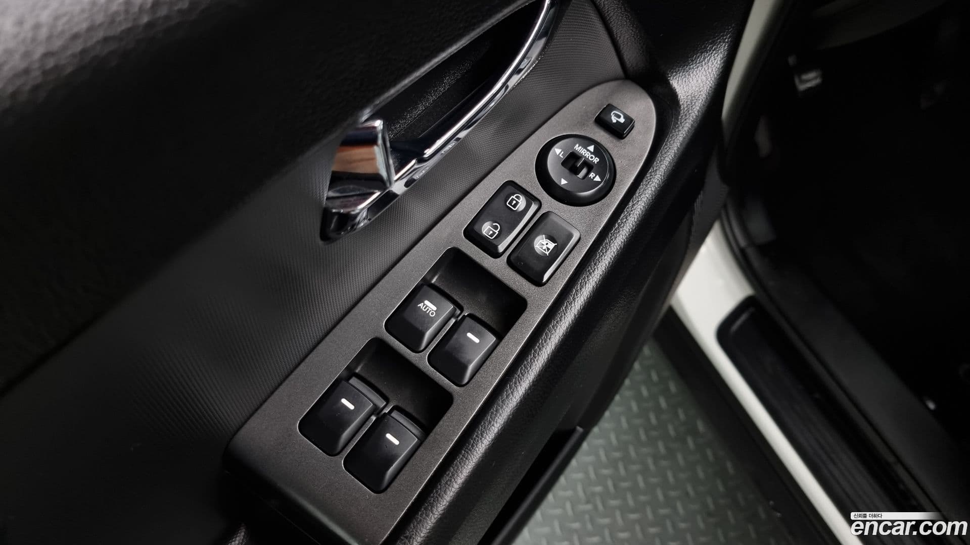 Main__Slider__Photo:Sportage Kia 2012.8-19