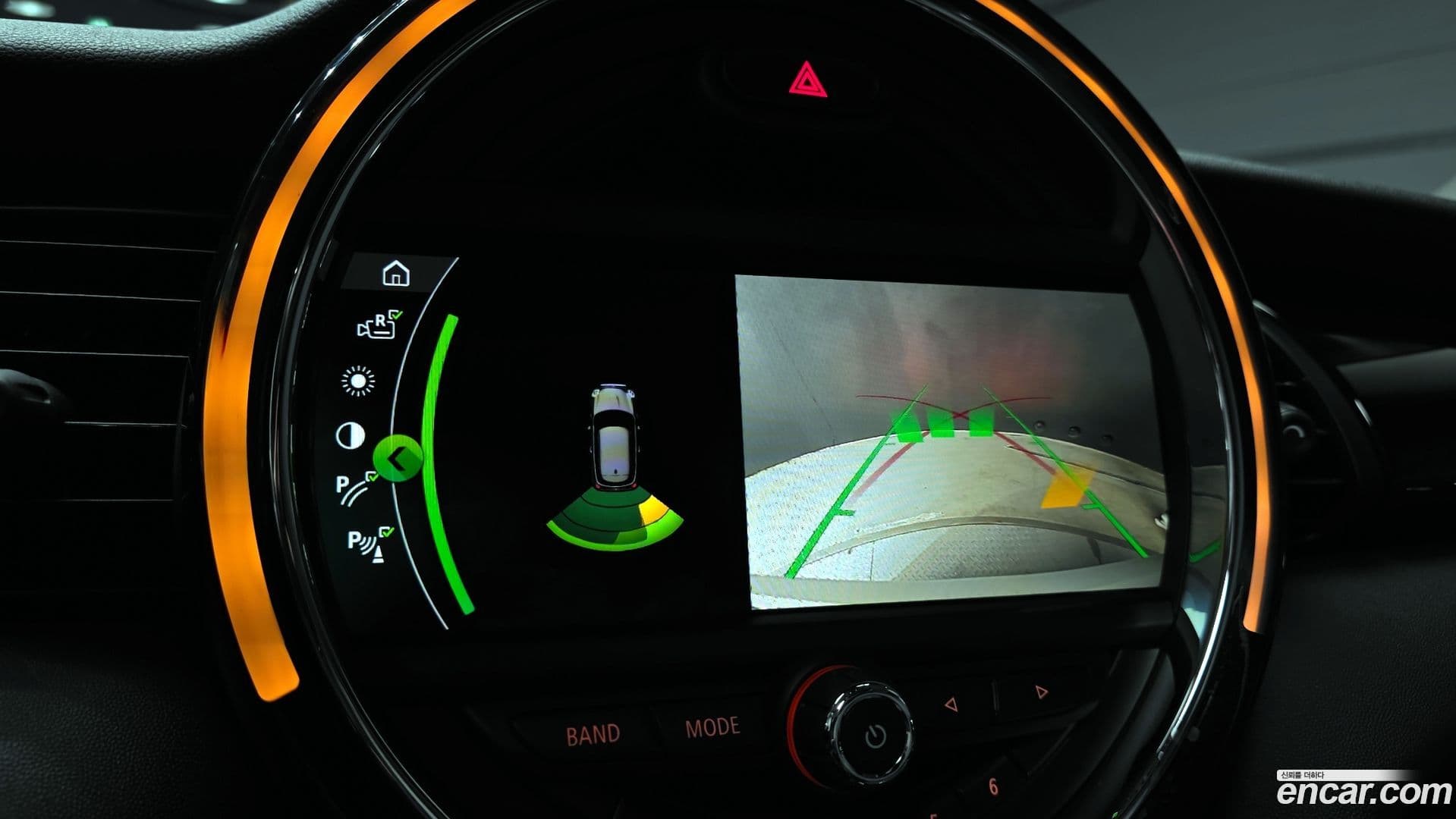 Main__Slider__Photo:Cooper Mini 2020.4-14