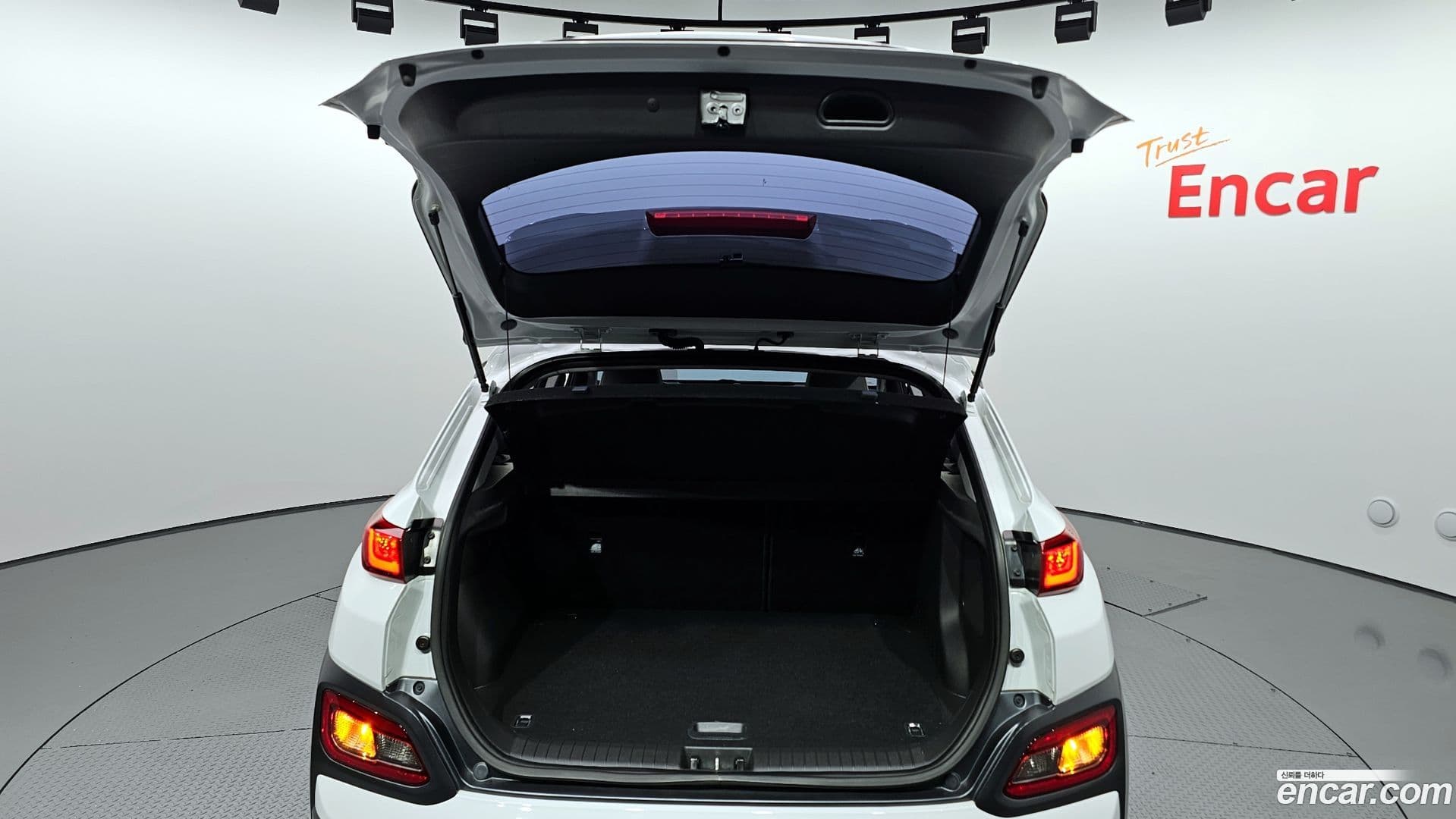 Main__Slider__Photo:Kona Hyundai 2020.11-19