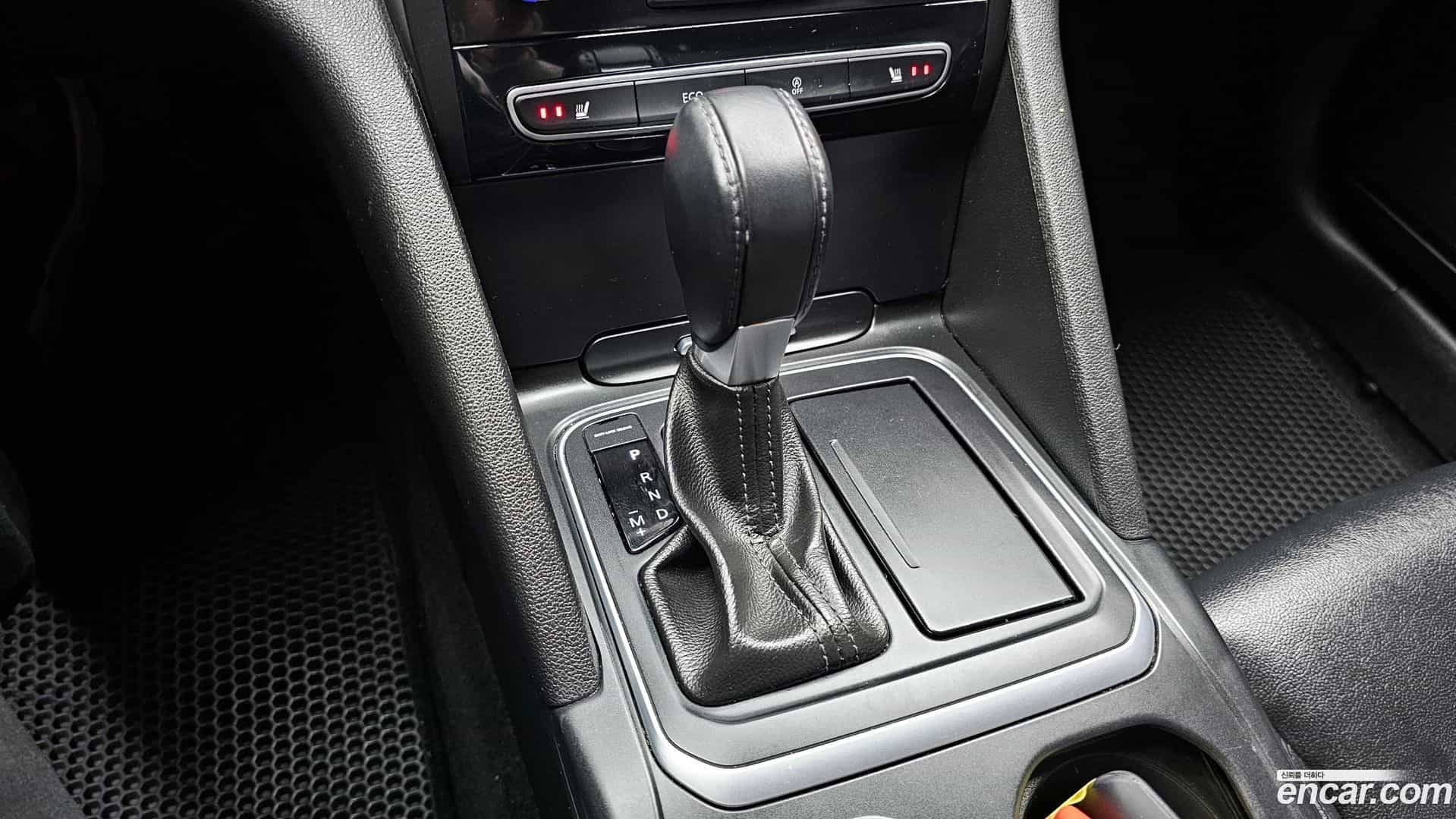 SM6 Renault Korea 2016.10-INNER-009