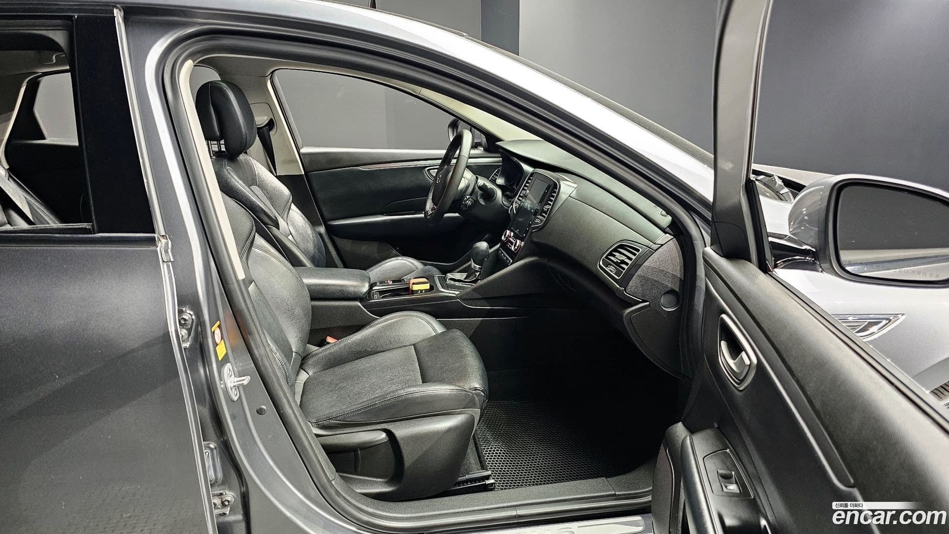 Main__Slider__Photo:SM6 Renault Korea 2016.10-10