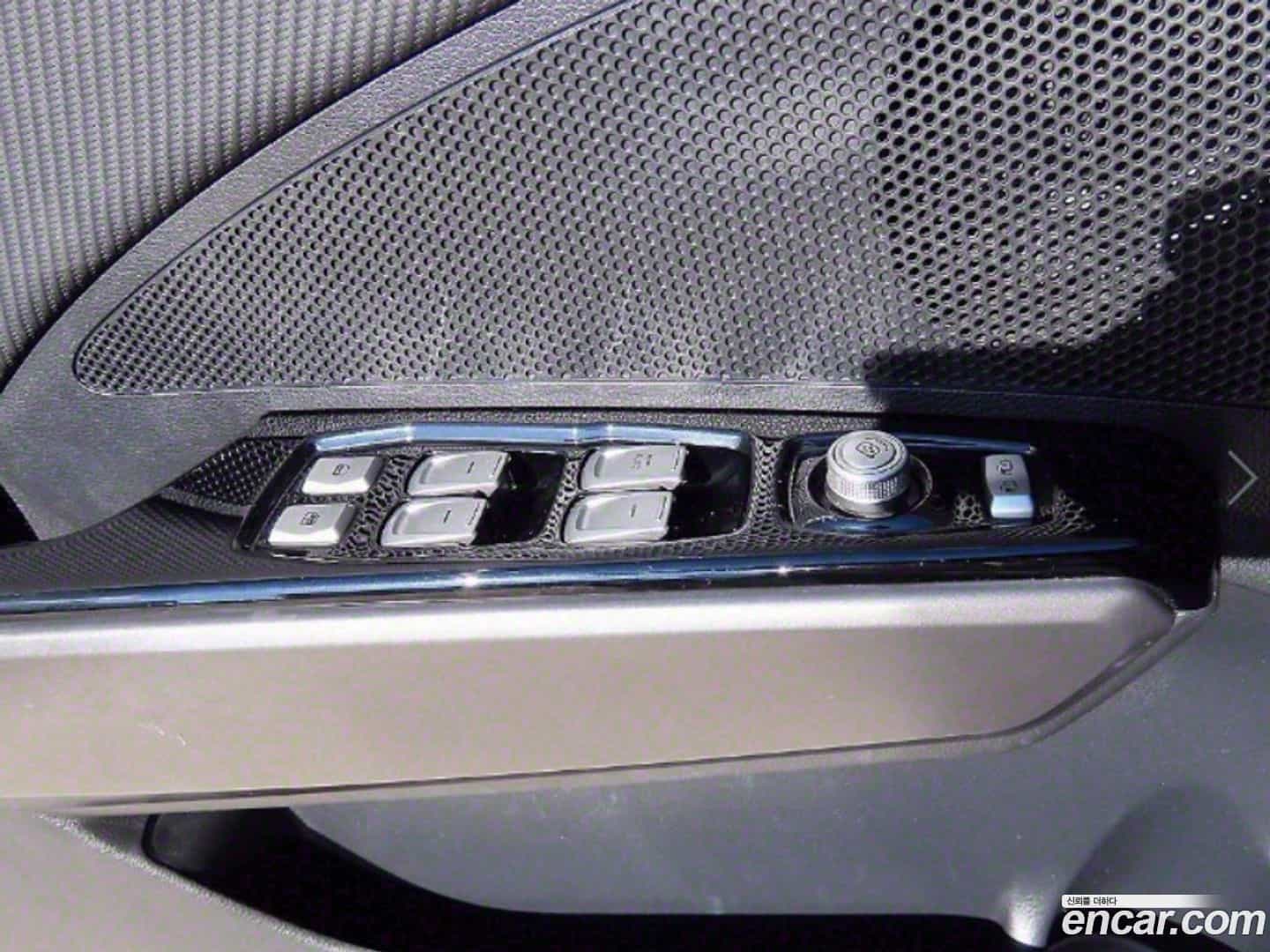 TIBOLI KG Mobility 2018.9-OPTION-017