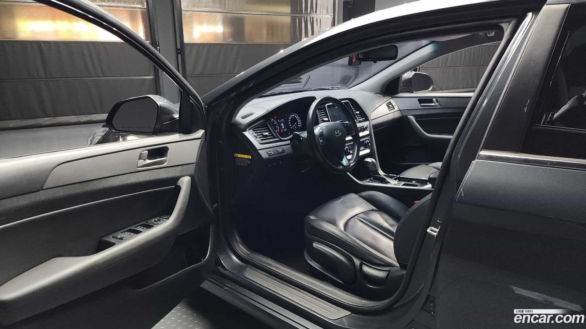 Sonata Hyundai 2019.0-INNER-010