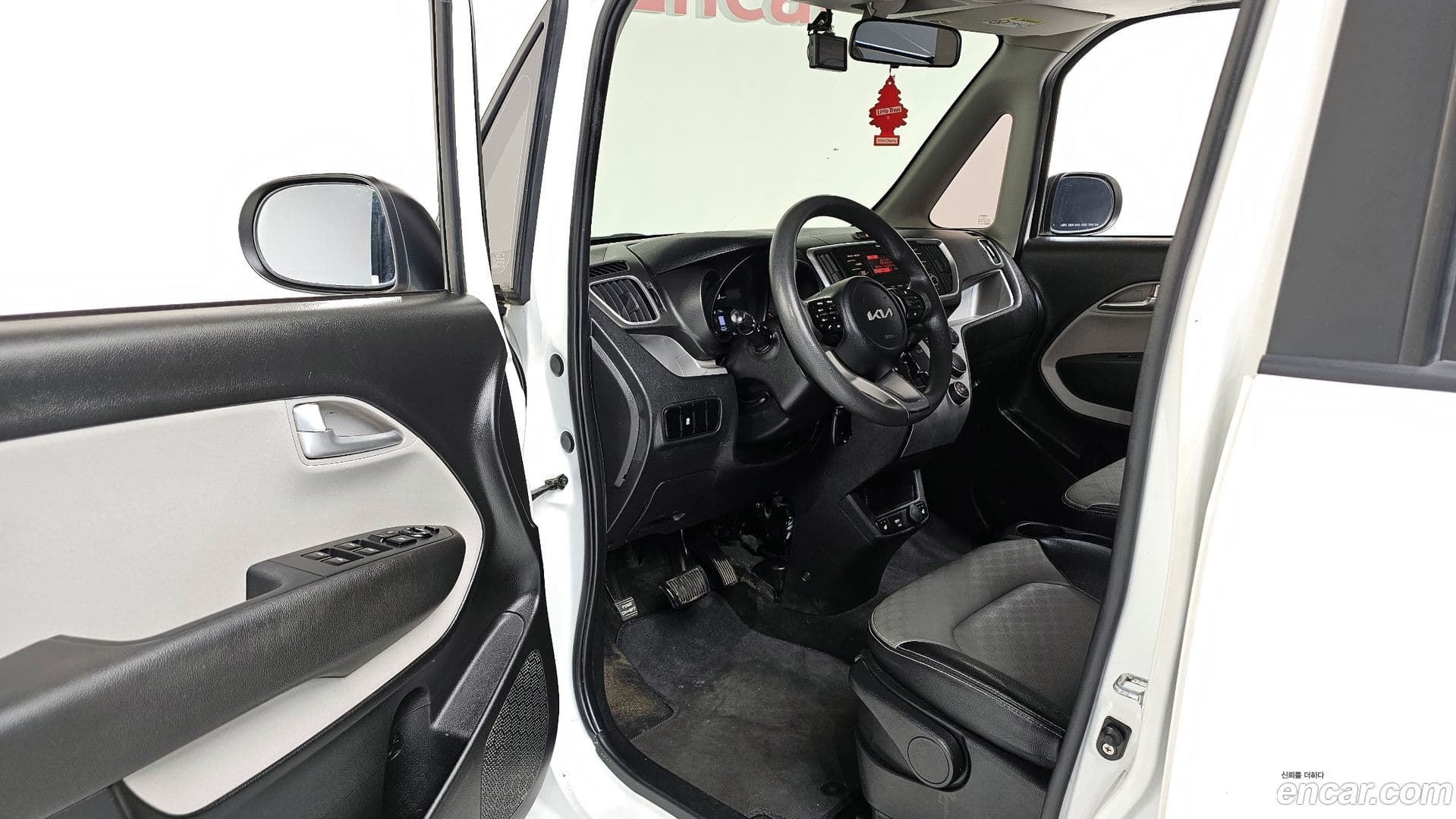 Main__Slider__Photo:RAY Kia 2021.6-10