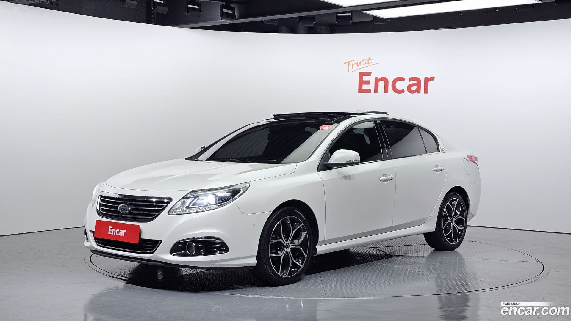 Main__Slider__Photo:SM5 Renault-KoreaSamsung 2014.10-0