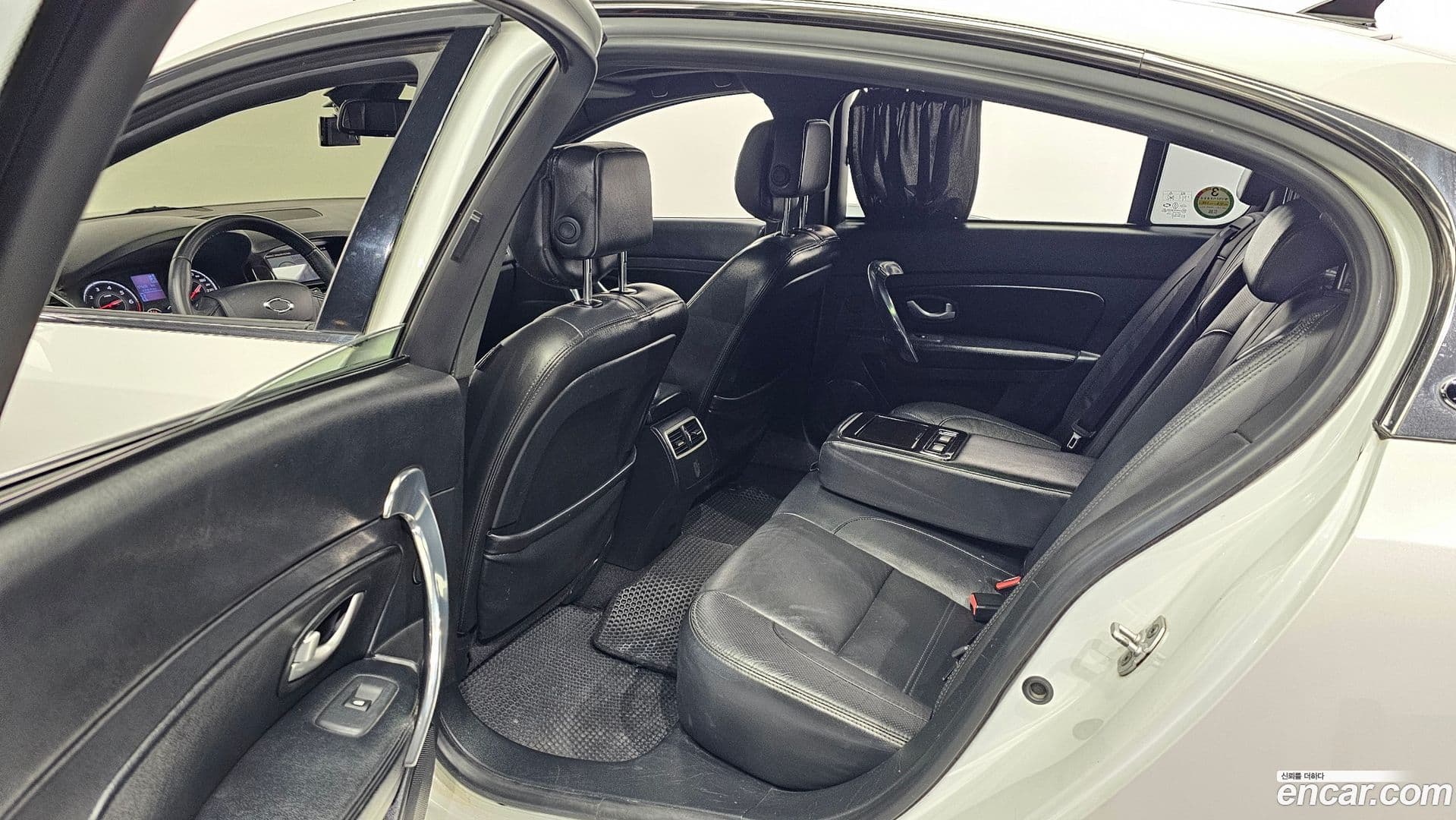 Main__Slider__Photo:SM5 Renault-KoreaSamsung 2014.10-10