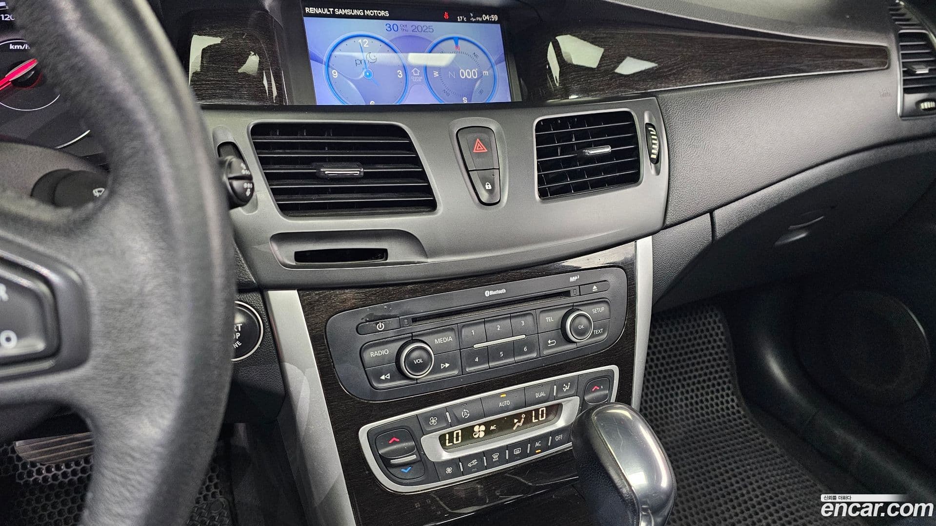 Main__Slider__Photo:SM5 Renault-KoreaSamsung 2014.10-16