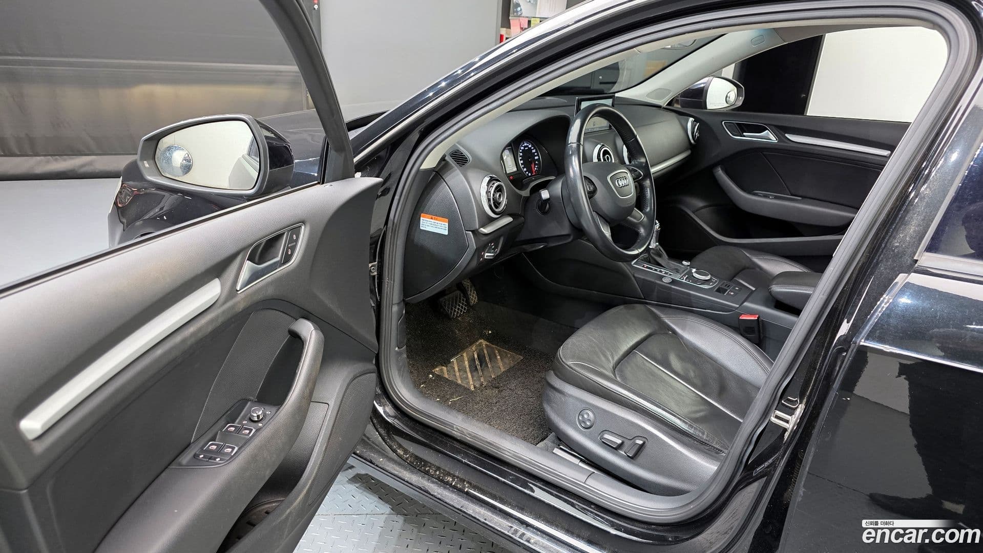 Main__Slider__Photo:A3 Audi 2015.10-9