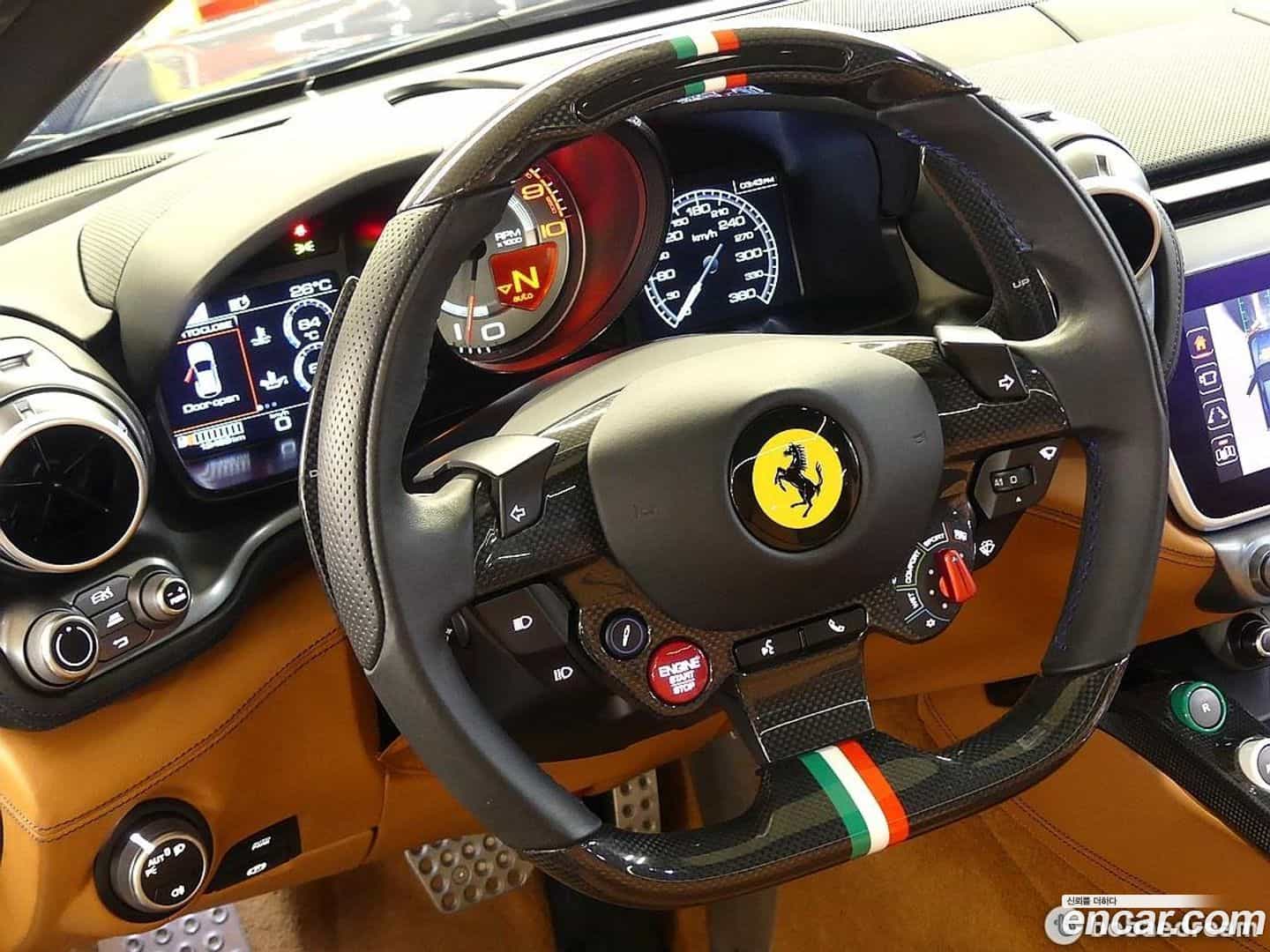 GTC4 Lusso Ferrari 2019.10-OPTION-023