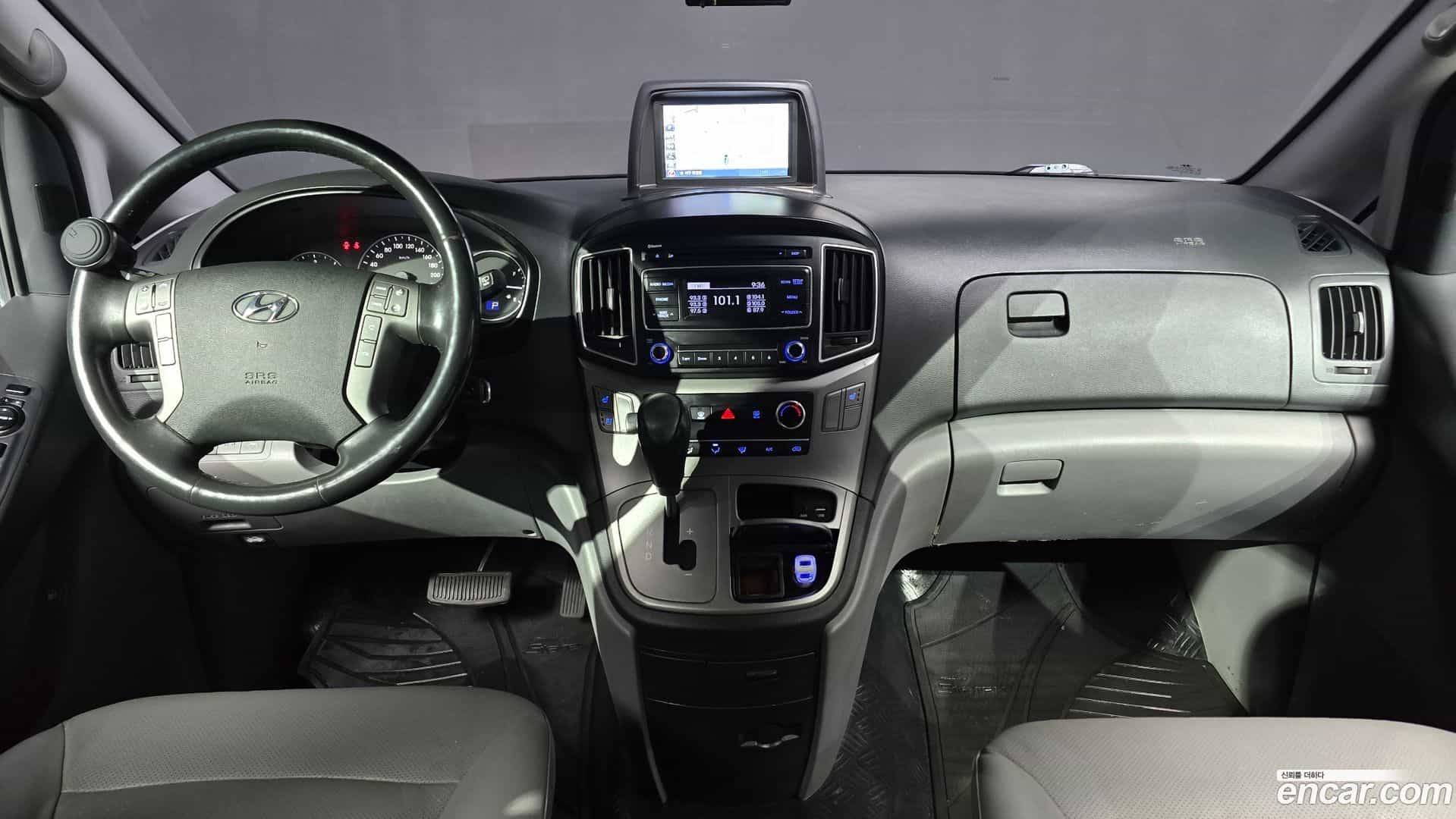 Starex Hyundai 2018.4-INNER-007