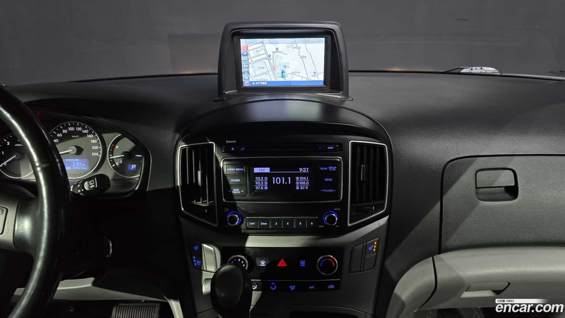 Starex Hyundai 2018.4-OPTION-018