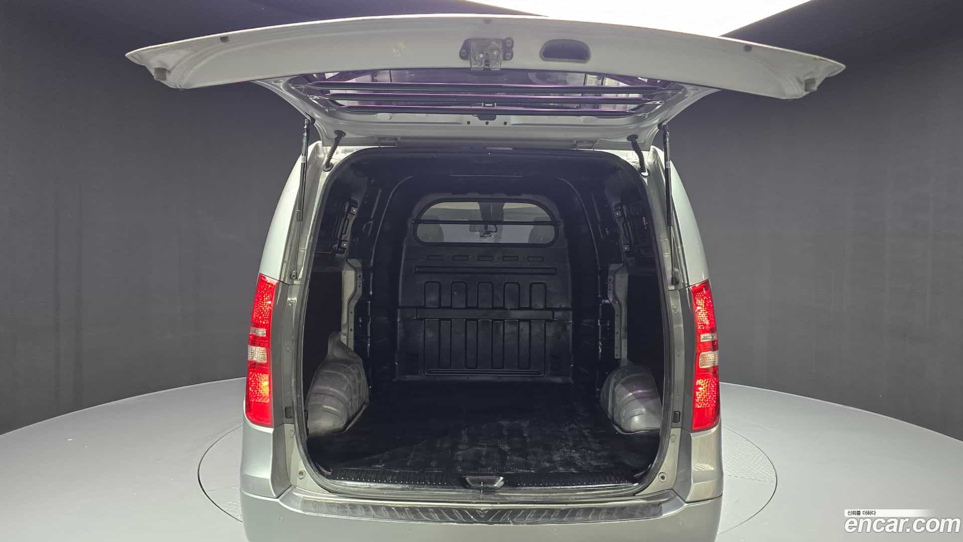 Starex Hyundai 2018.4-OPTION-024