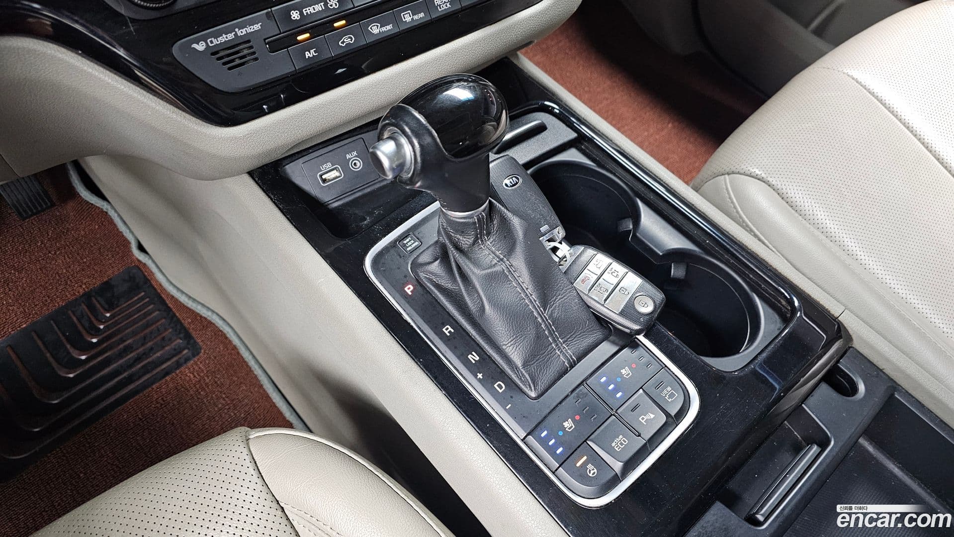 Main__Slider__Photo:Canival Kia 2014.7-8