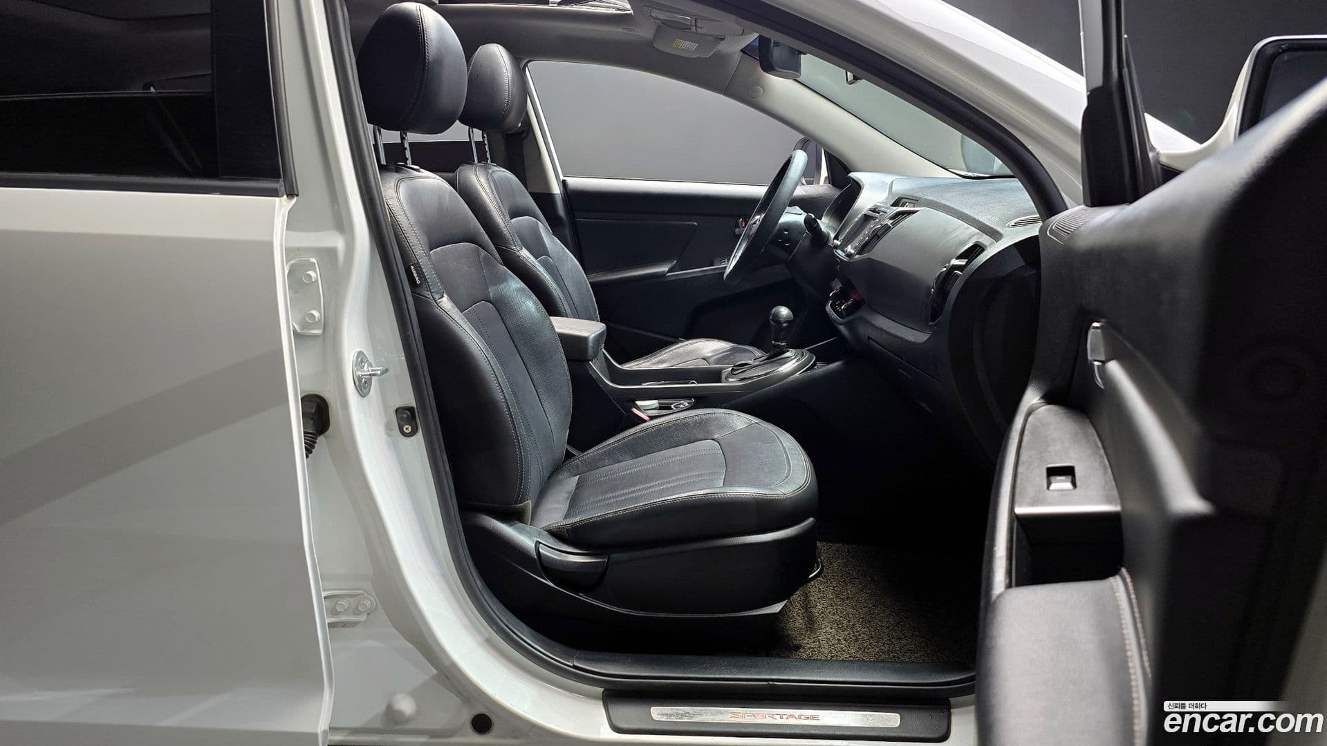 Main__Slider__Photo:Sportage Kia 2012.8-9