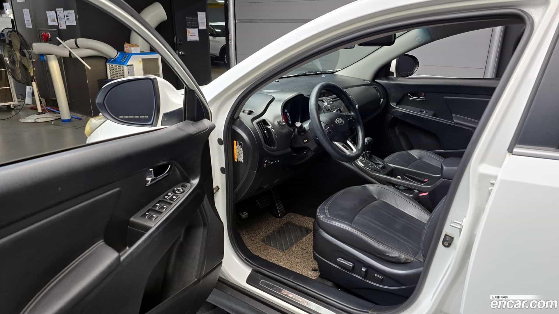 Sportage Kia 2012.8-OPTION-015