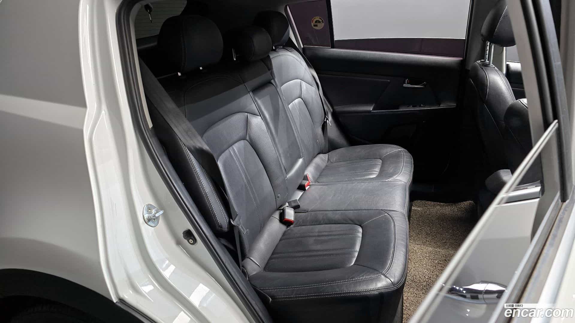 Sportage Kia 2012.8-OPTION-016