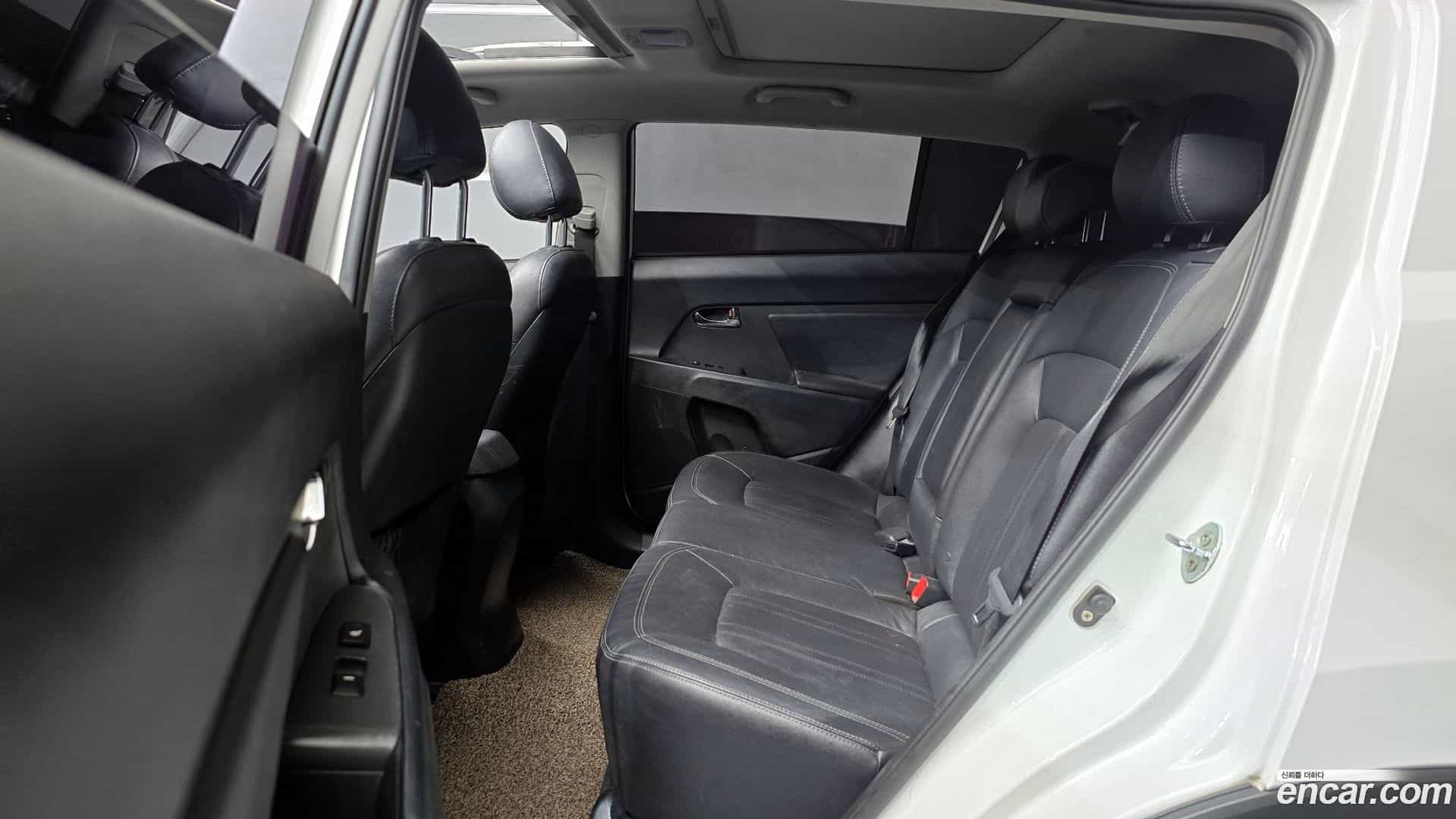 Sportage Kia 2012.8-OPTION-017