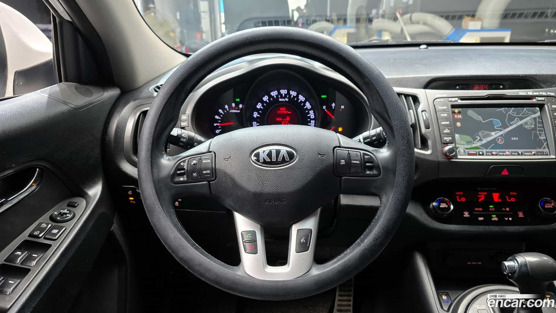 Sportage Kia 2012.8-OPTION-018