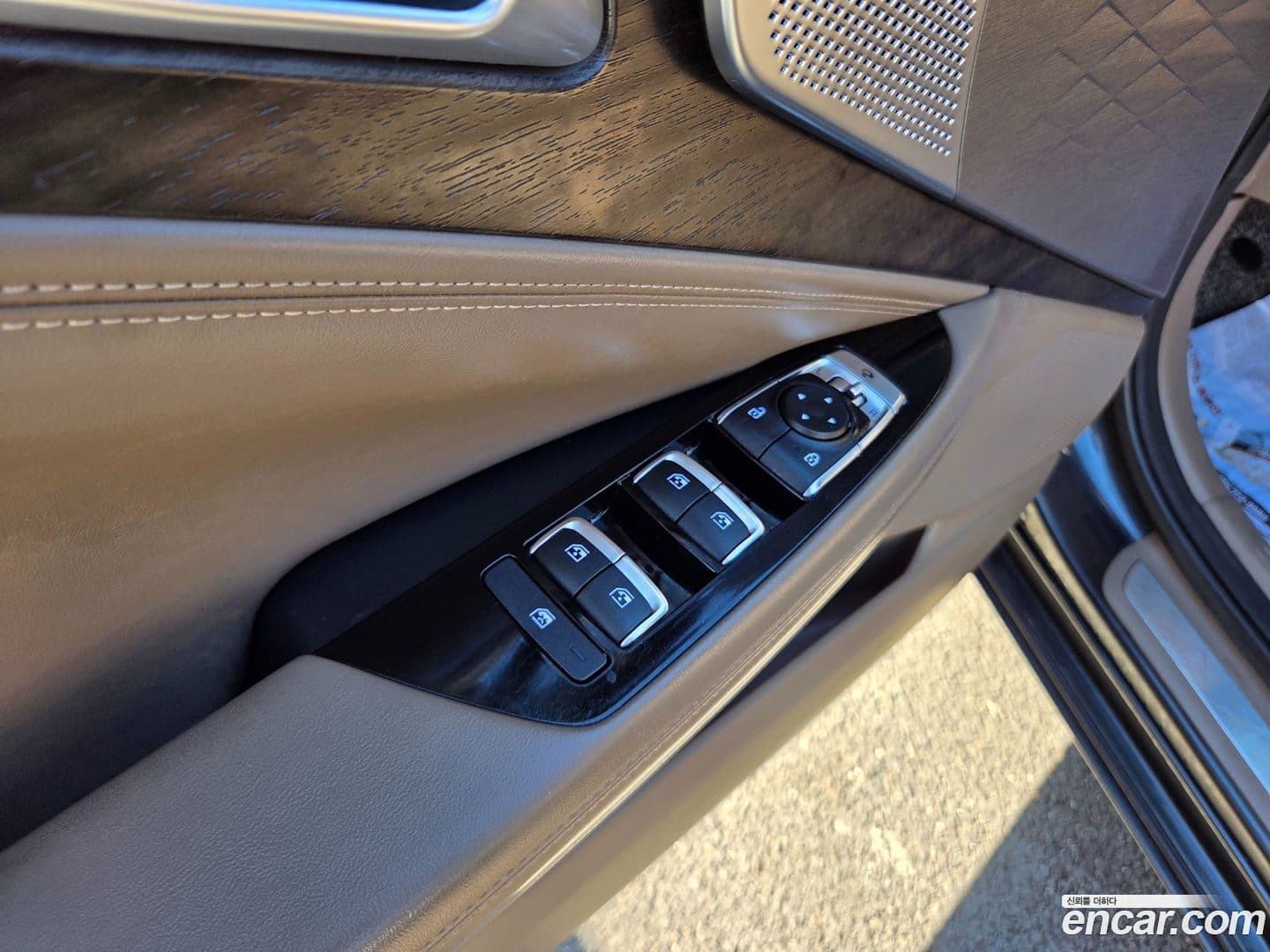 Main__Slider__Photo:K8 Kia 2021.11-12