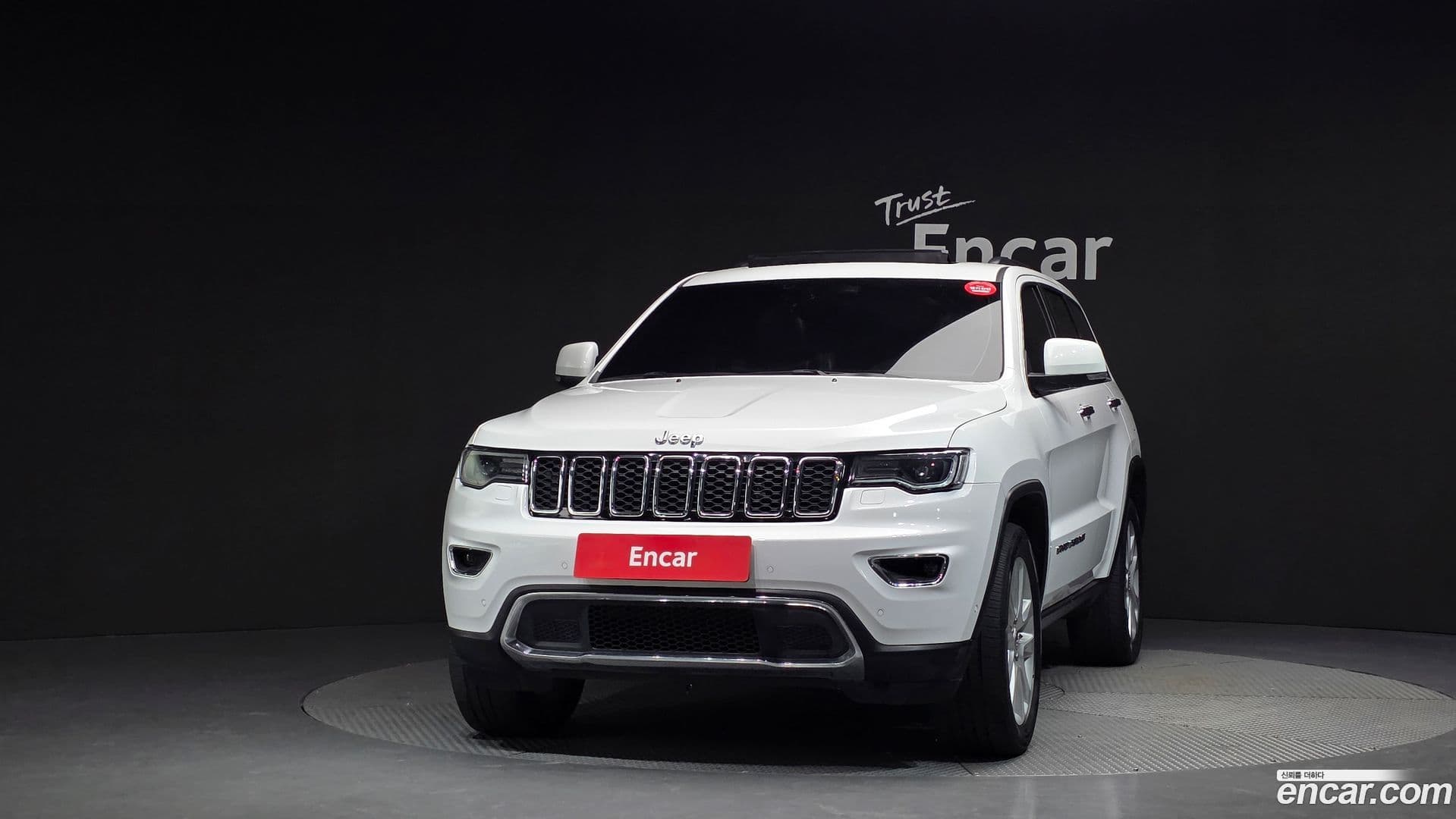 Main__Slider__Photo:Cherokee Jeep 2016.11-2