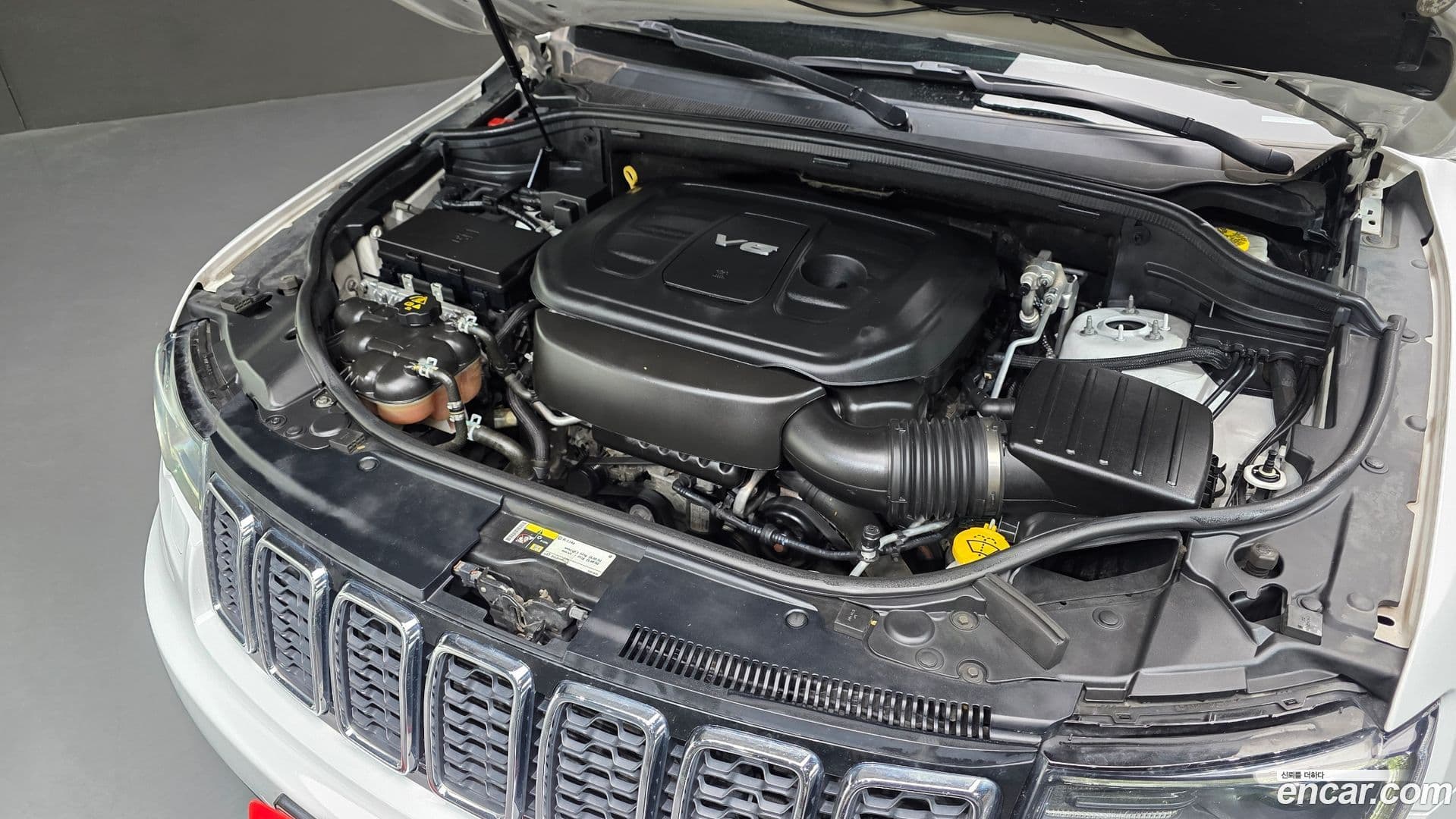 Main__Slider__Photo:Cherokee Jeep 2016.11-5