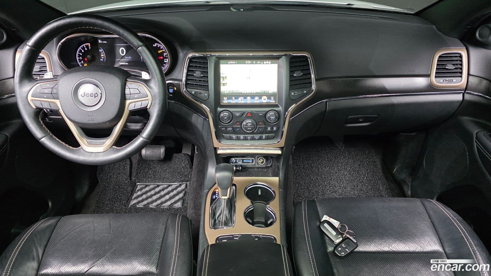 Main__Slider__Photo:Cherokee Jeep 2016.11-6