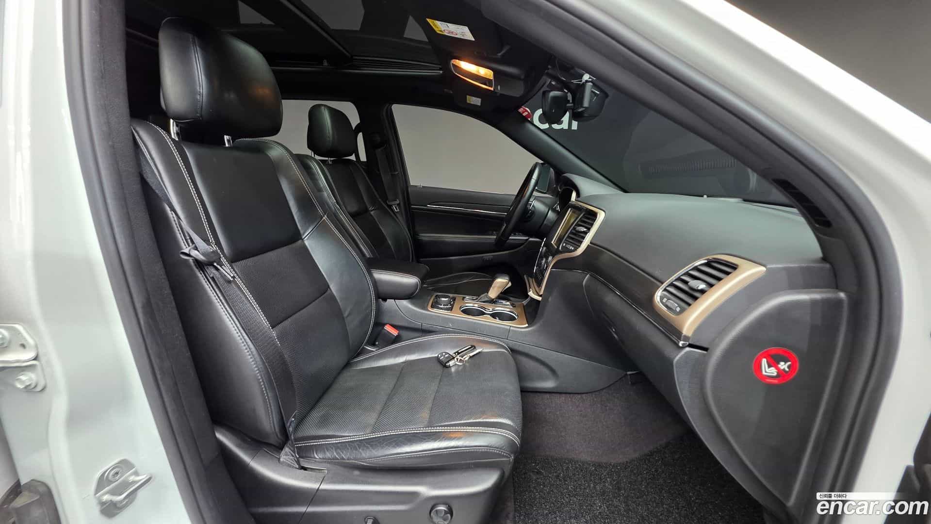 Cherokee Jeep 2016.11-INNER-010