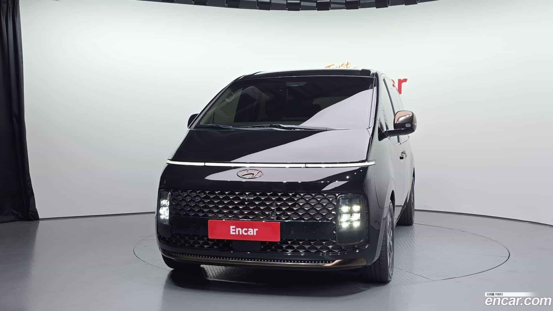 Staria Hyundai 2022.0-OUTER-003