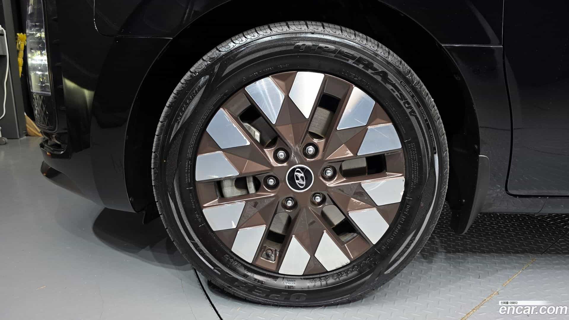 Staria Hyundai 2022.0-OUTER-005