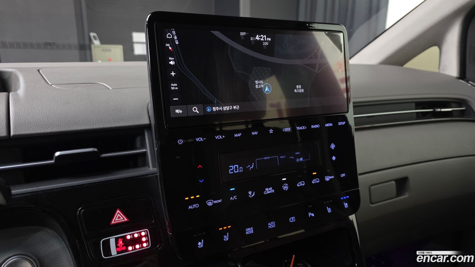 Main__Slider__Photo:Staria Hyundai 2022.0-11