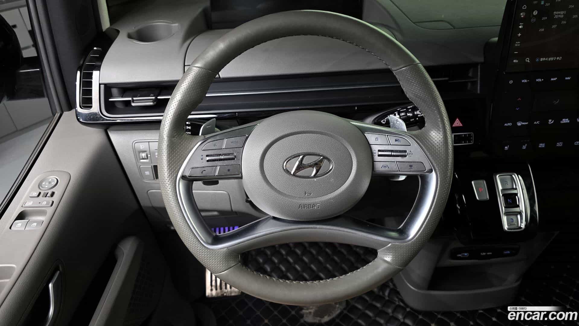 Staria Hyundai 2022.0-OPTION-018