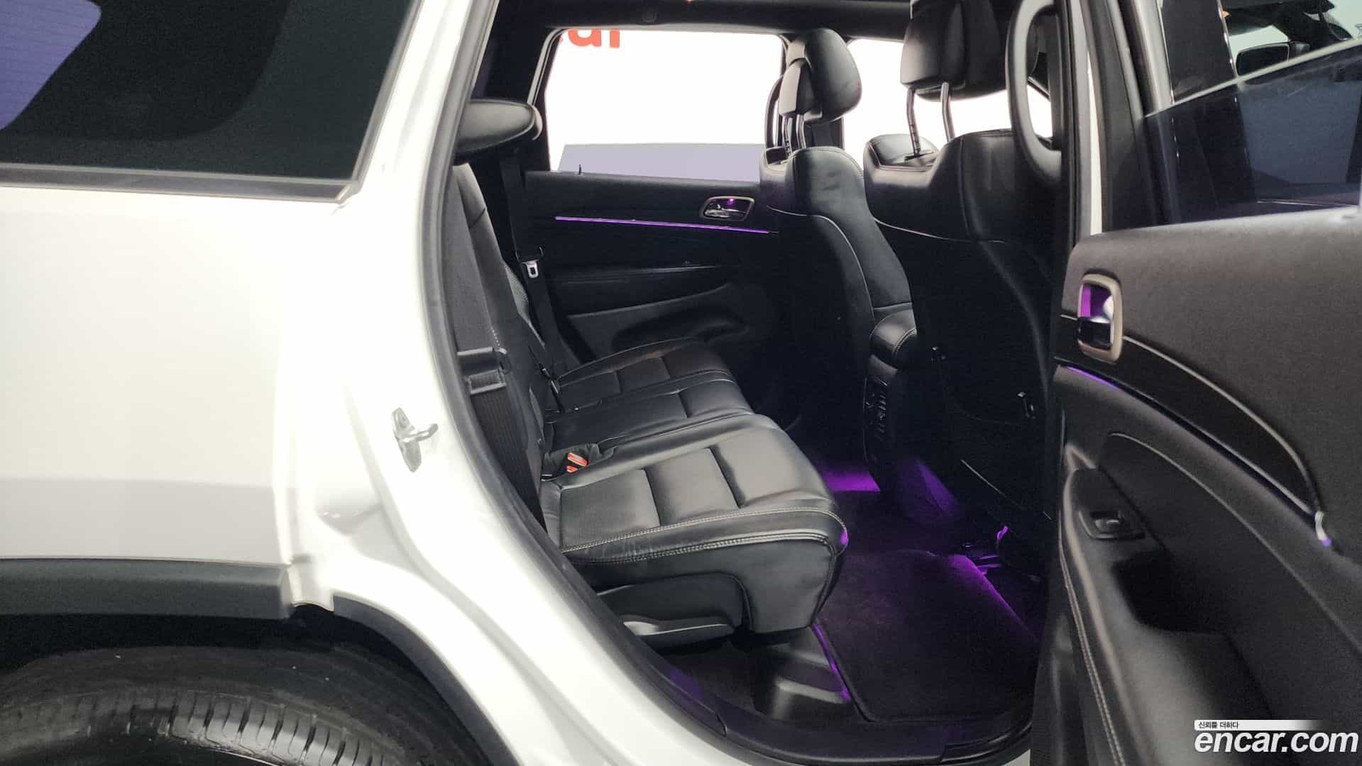 Cherokee Jeep 2017.6-OPTION-016