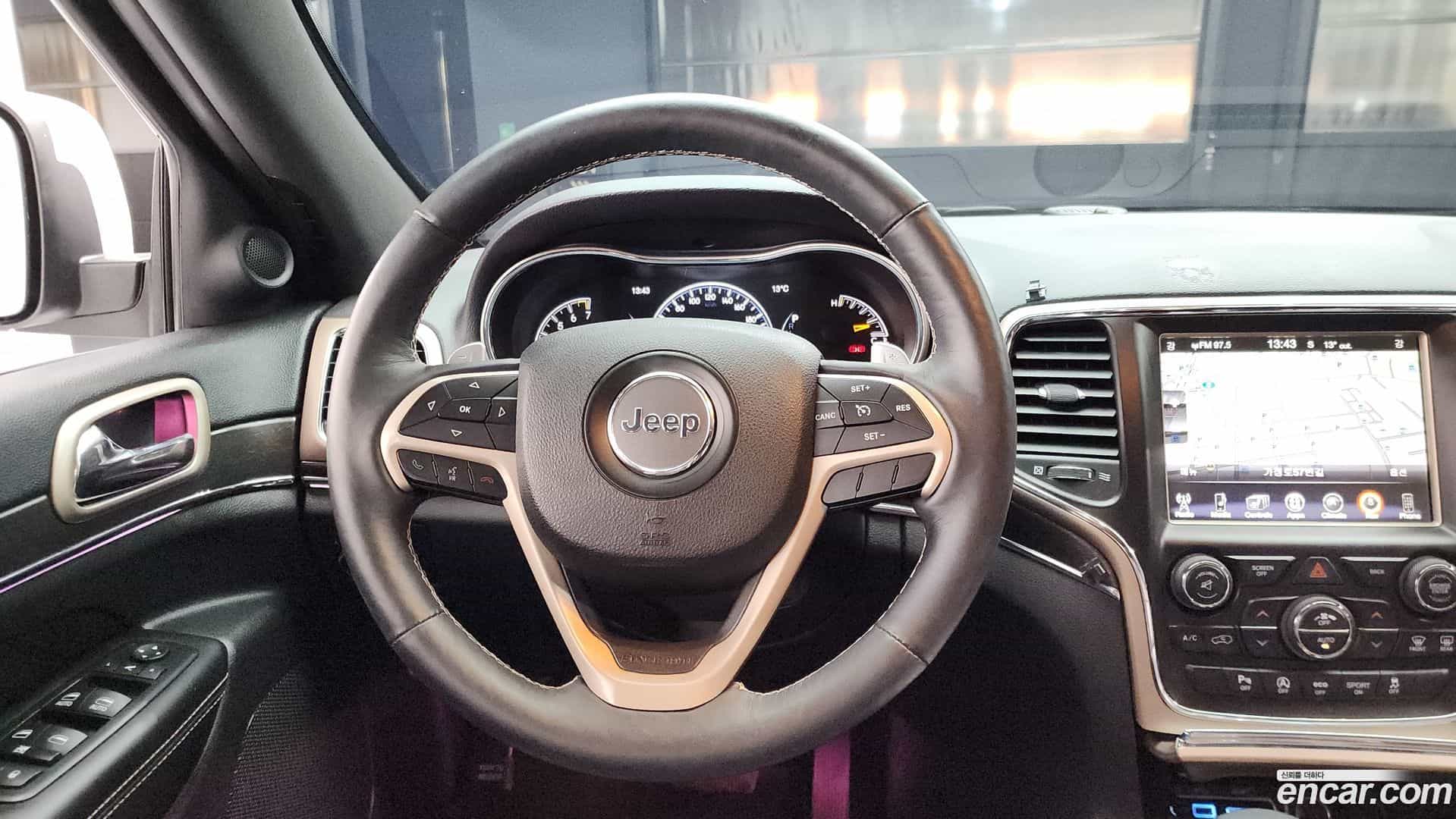 Cherokee Jeep 2017.6-OPTION-017